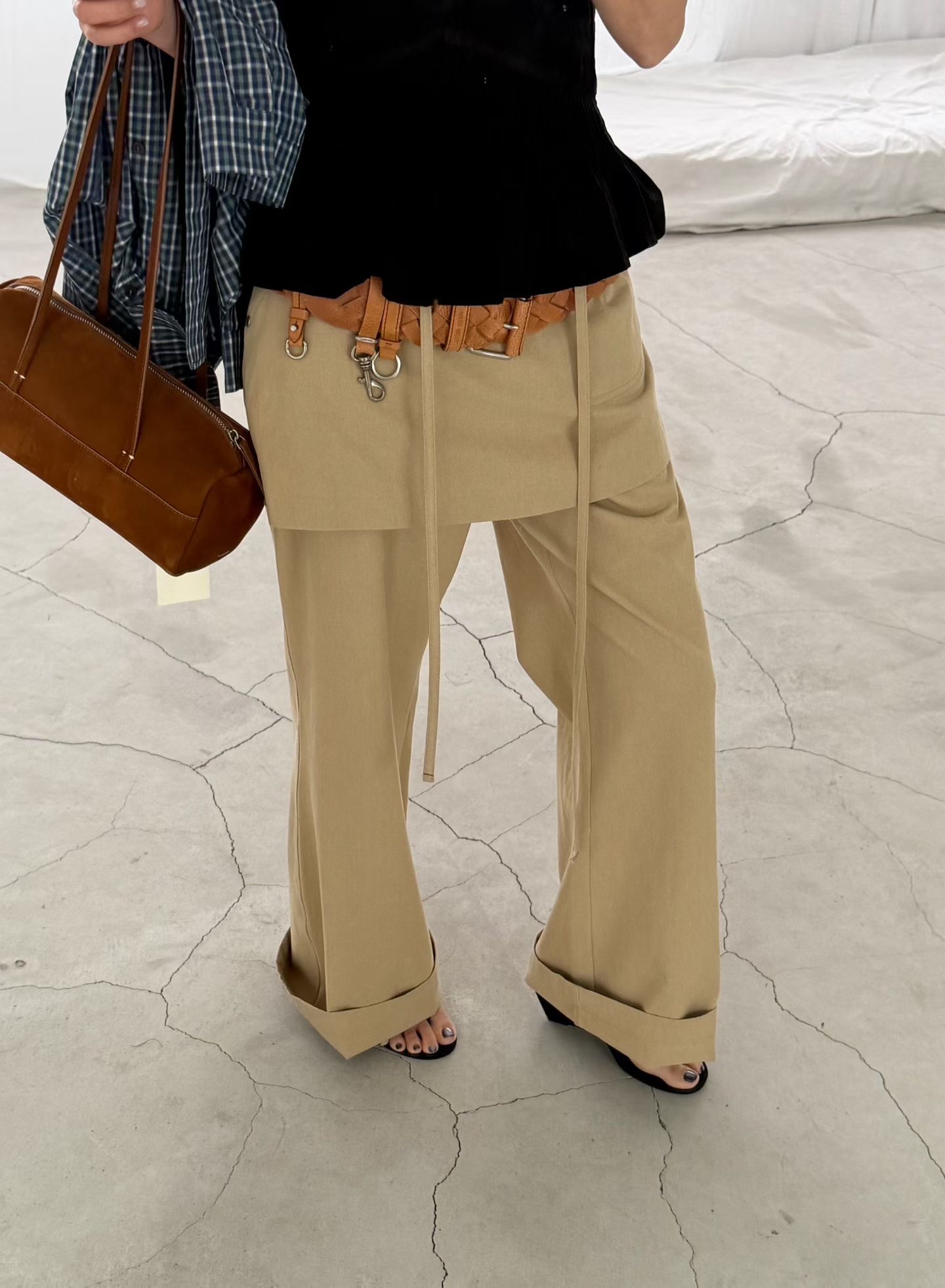 Beige skirt pants