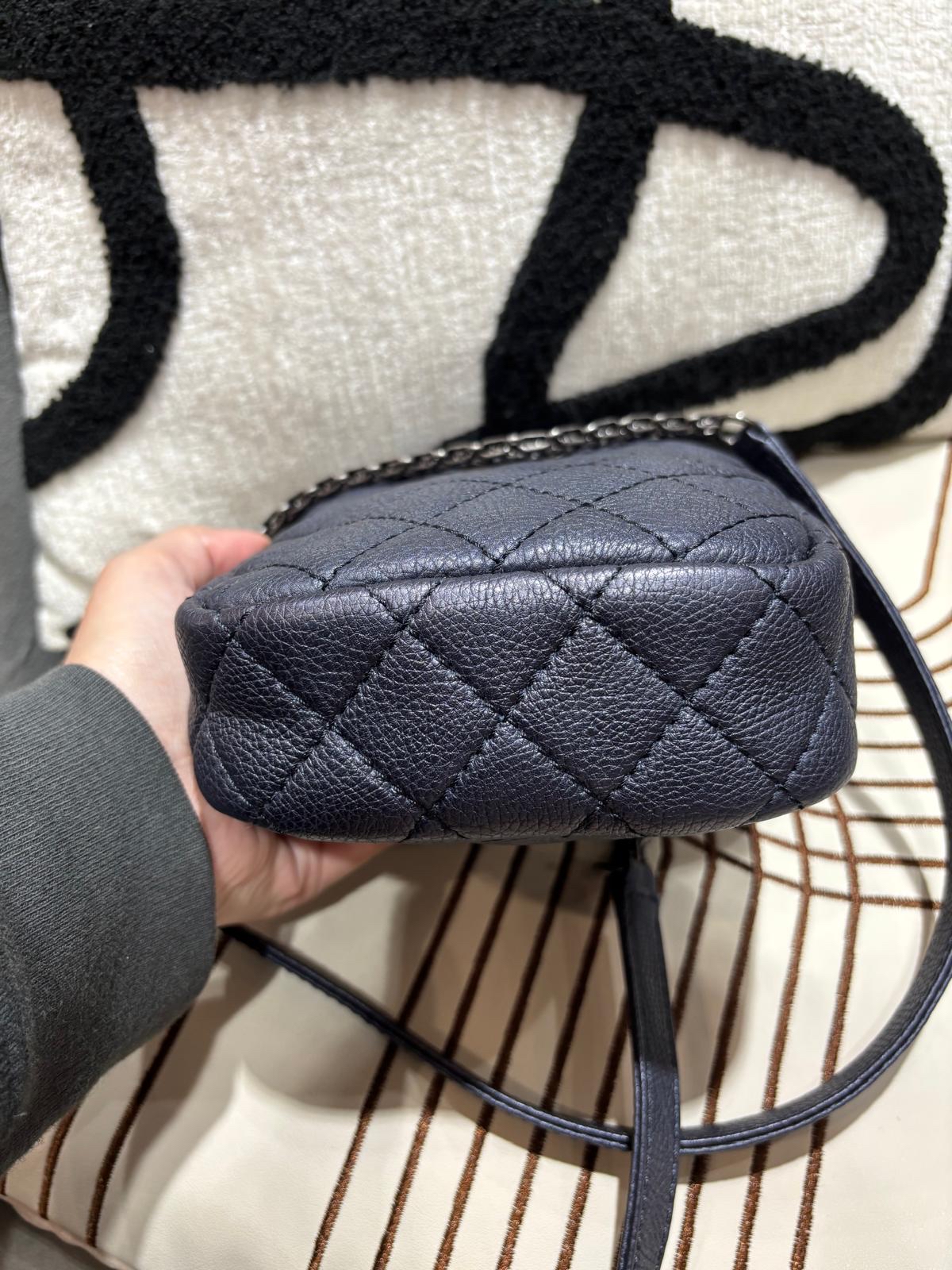 CHANEL 2.55 CROSSBODY BAG 牛皮 100%Authentic,95%new ✅22貼✅dust bag 