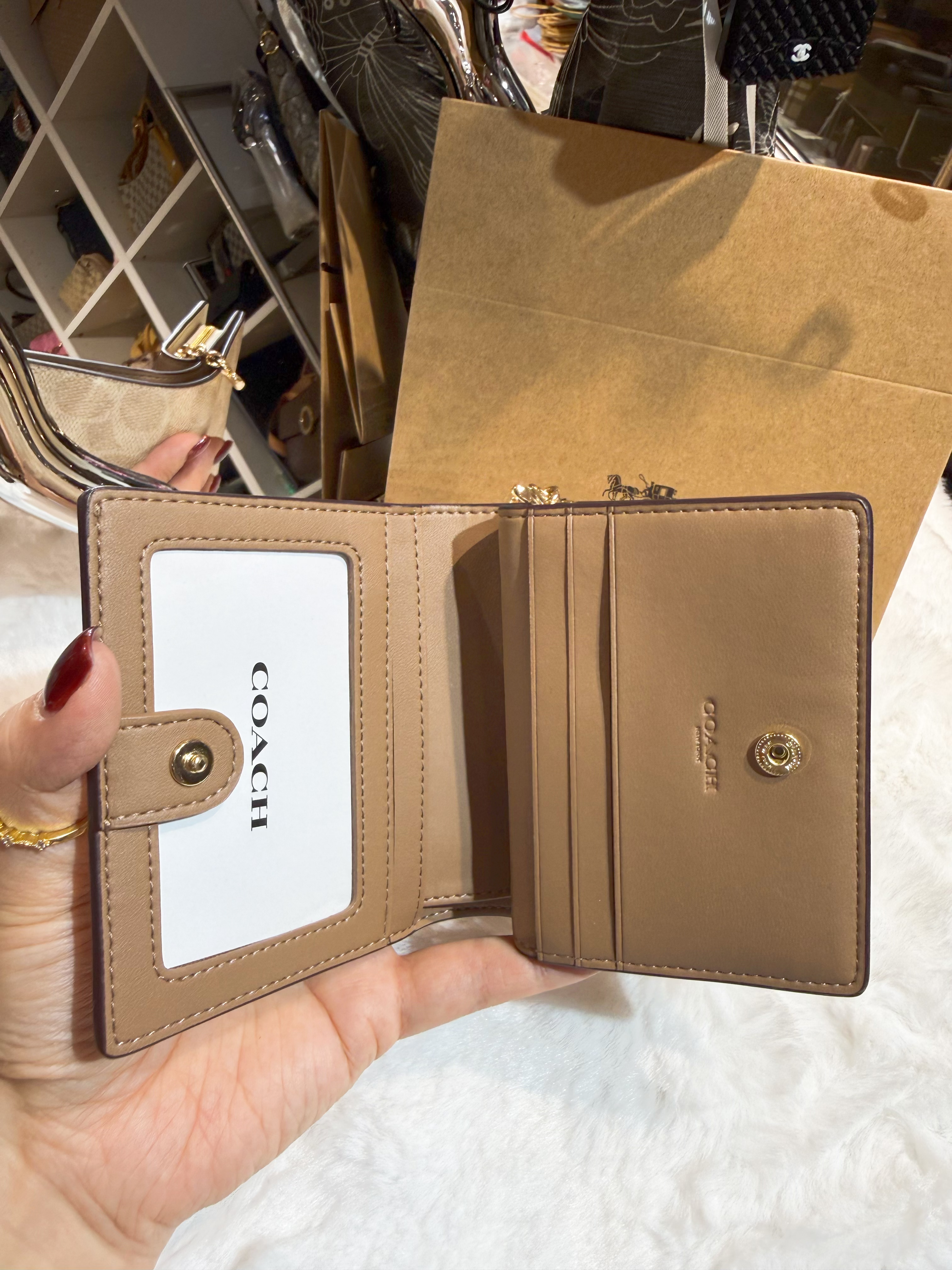 Coach Snap wallet beige/m