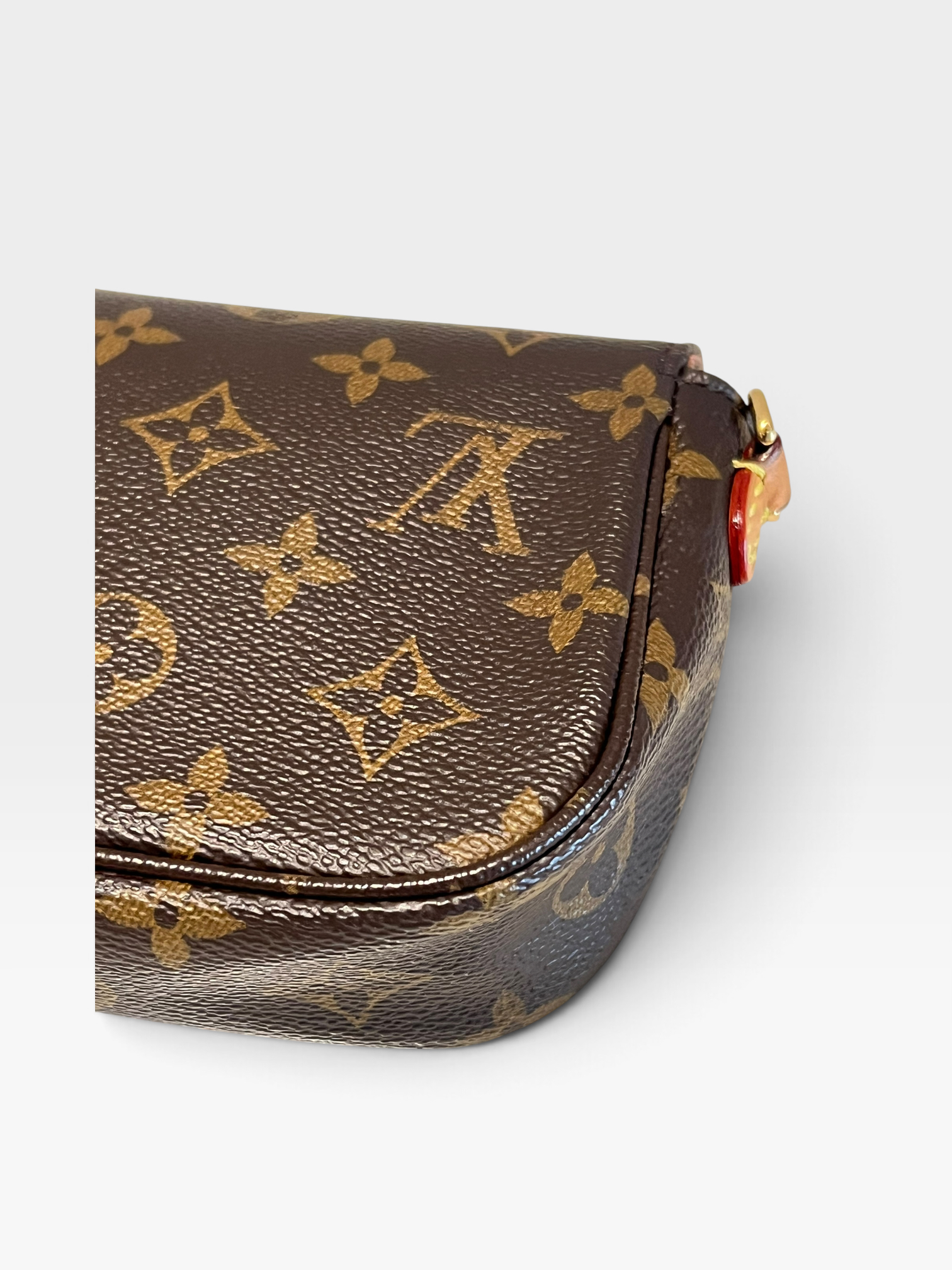 Pre-Owned LV Wallet on Chain Ivy Bag / Product Code: 091808