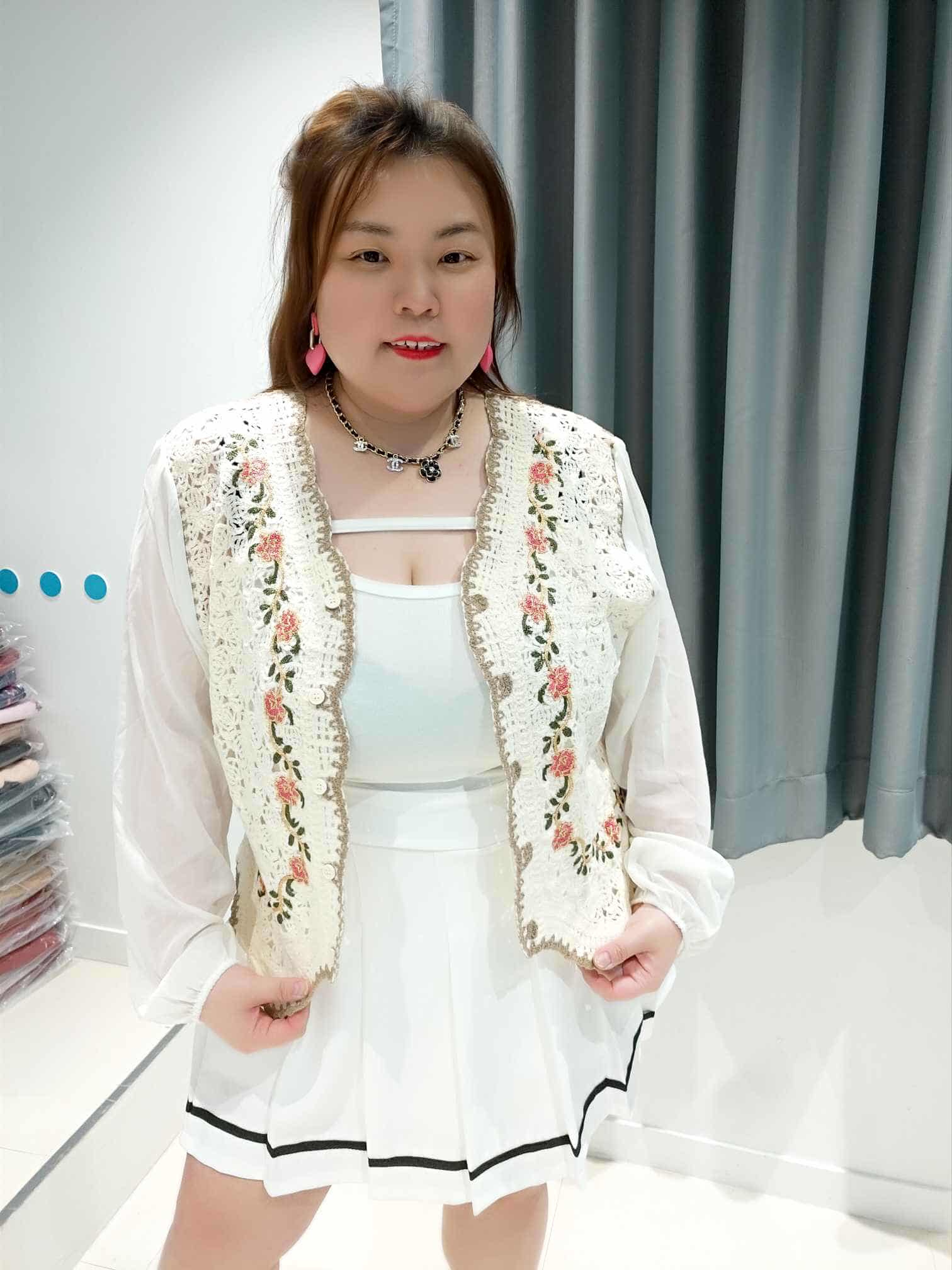 DOD05 拼针织勾花设计外套