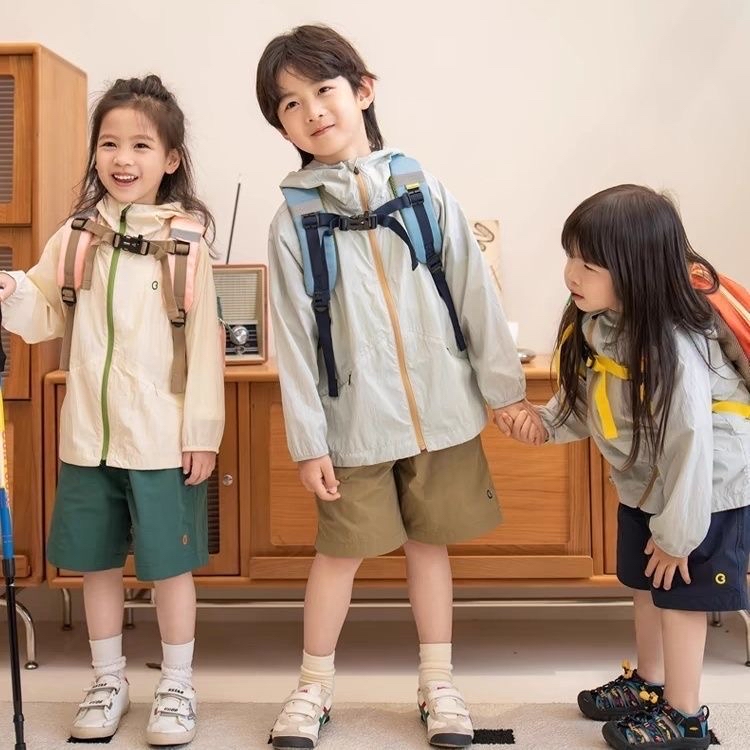 韓款併色拉鍊透氣防曬薄風褸