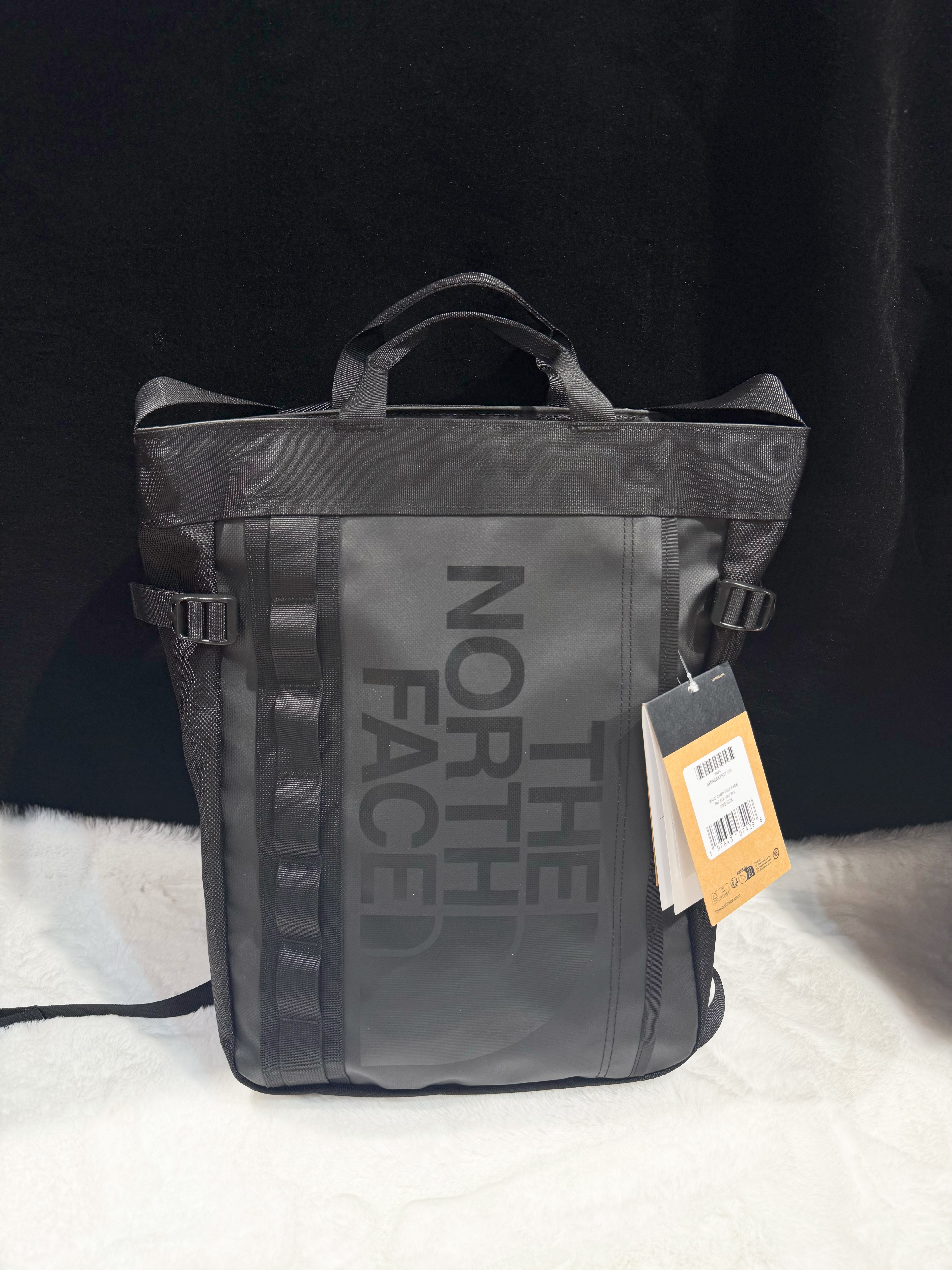 The North Face backpack blk