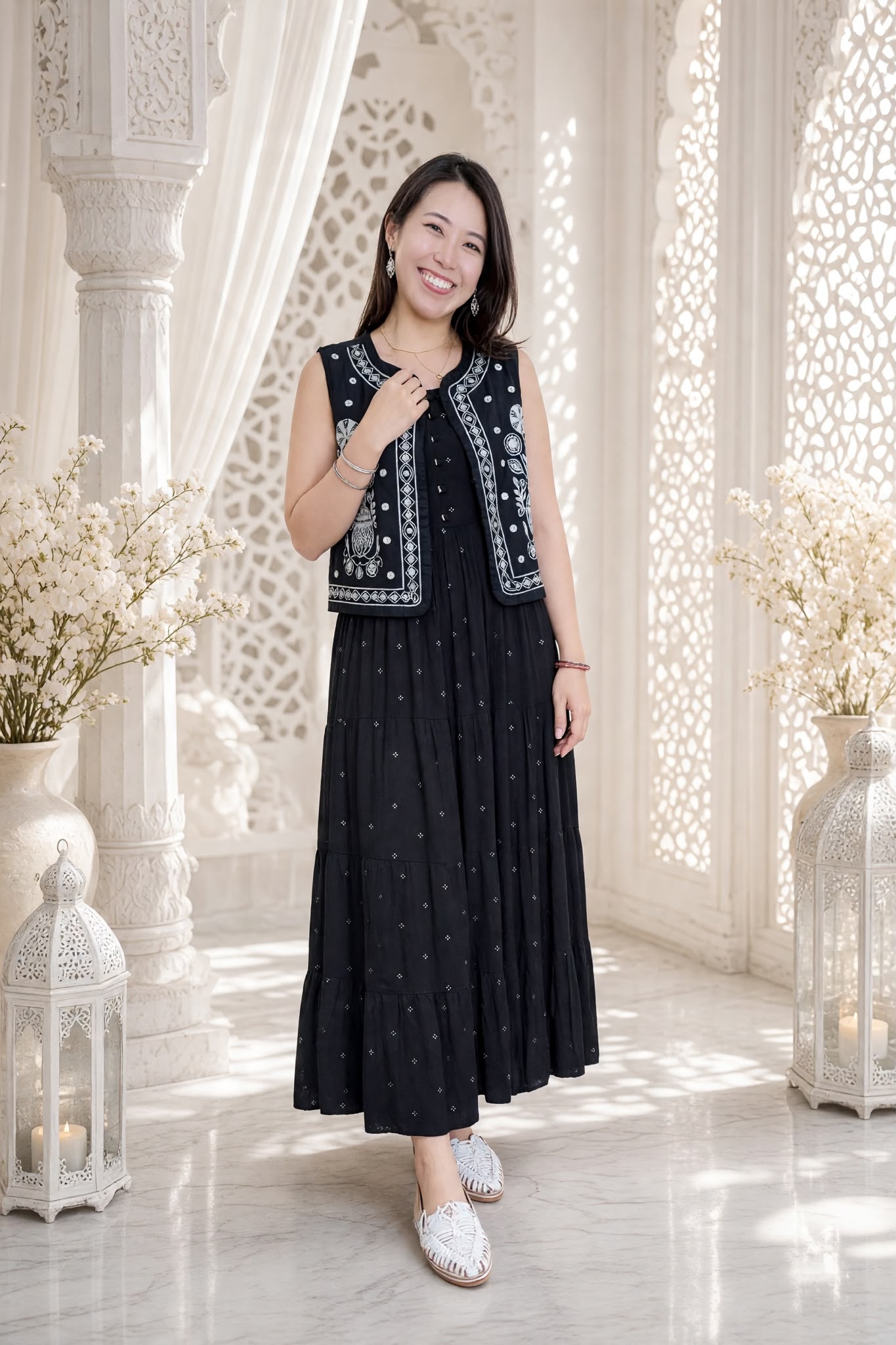 3586 Black Emb. Vest