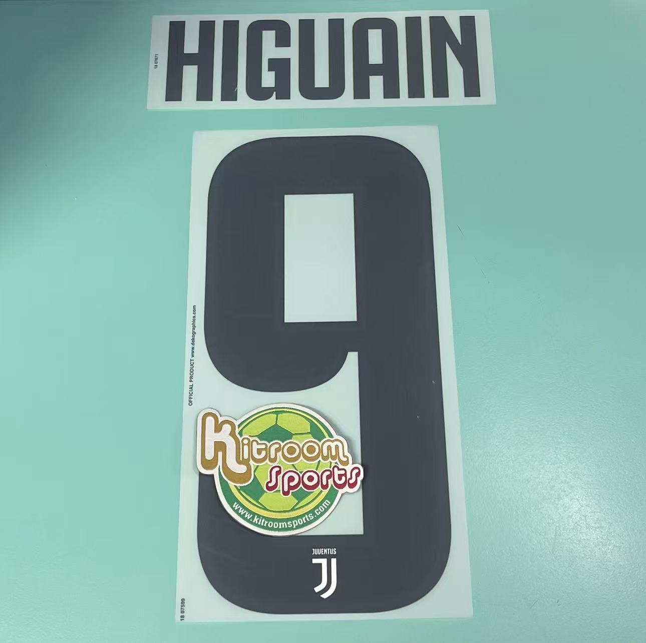 2018-19 Juventus Home Nameset #9 HIGUAIN