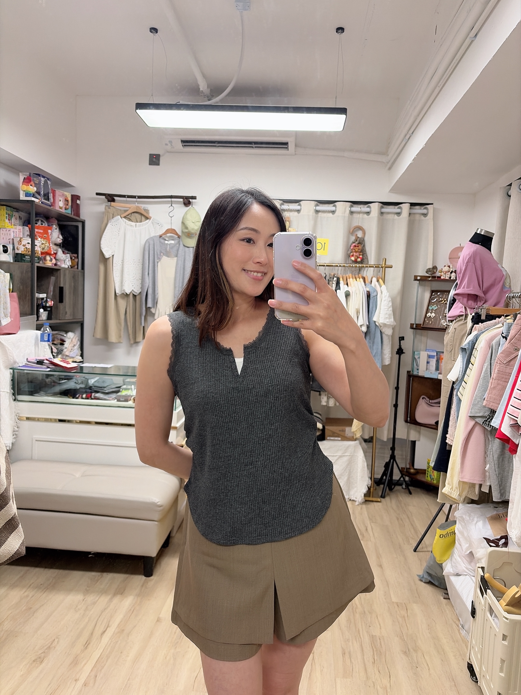 Lace 邊顯瘦背心