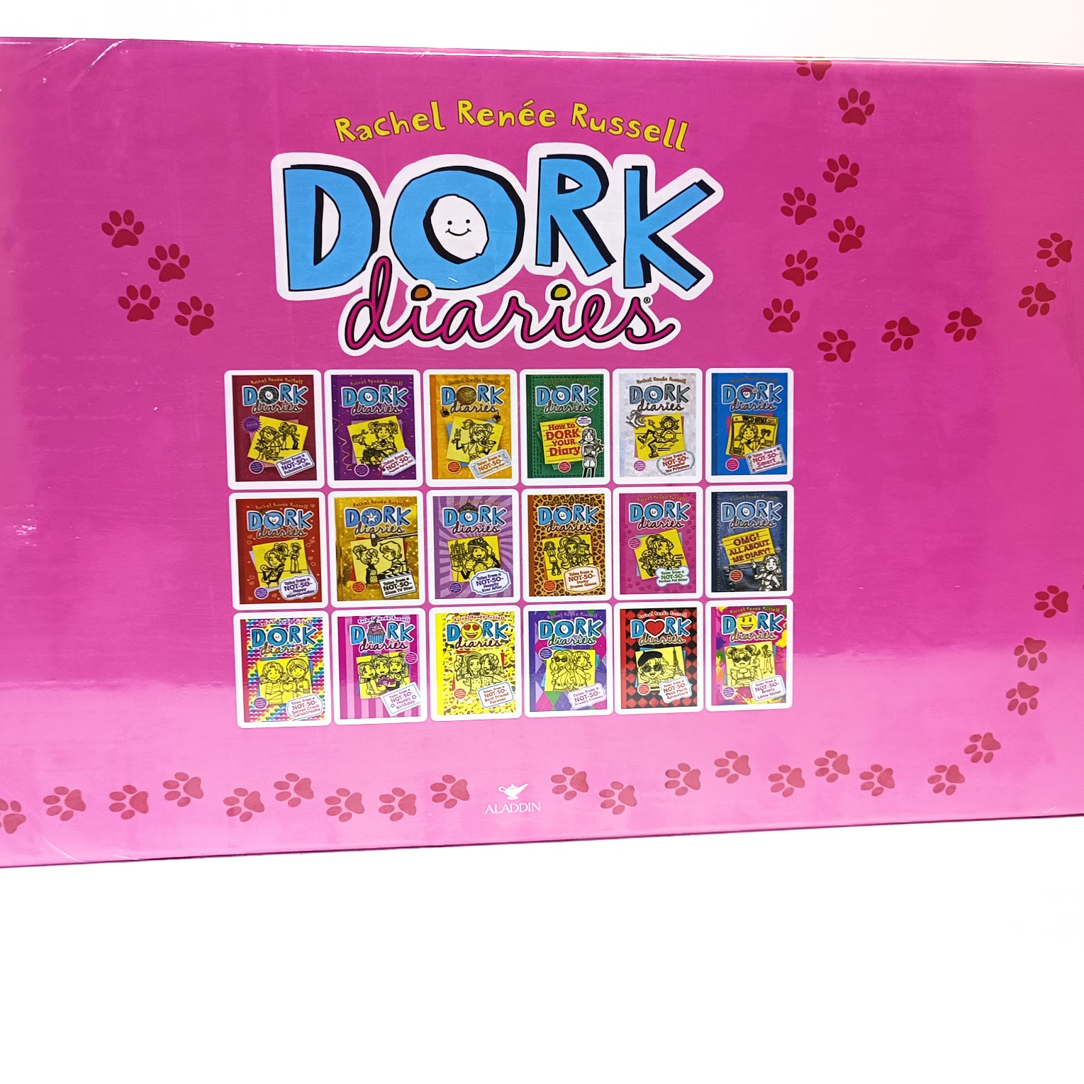 Dork diaries series  18 books  怪誕少女日記 女版小屁孩日記  B137