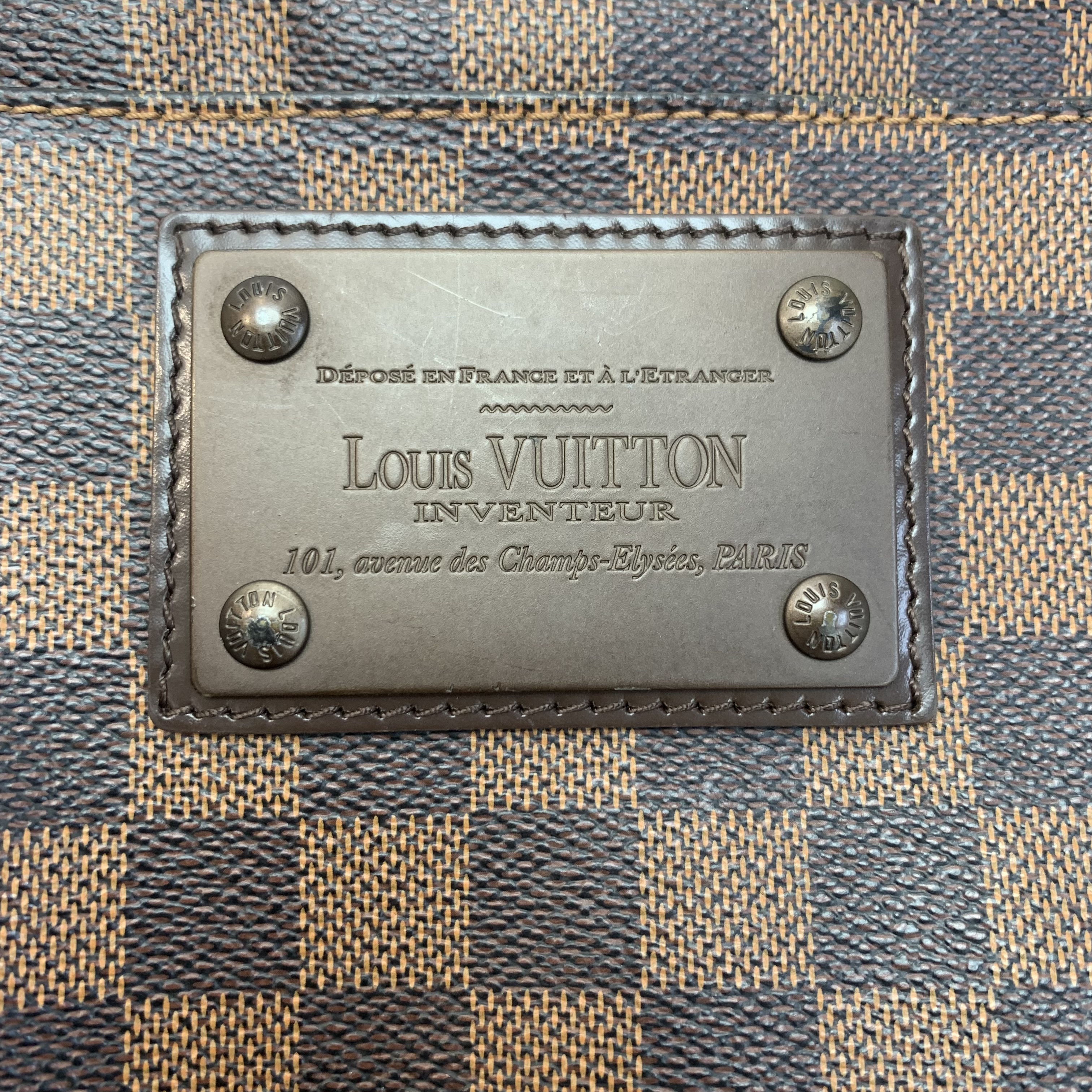 LV Damier Ebene 棋盤格系列Brooklyn Bum Bag
