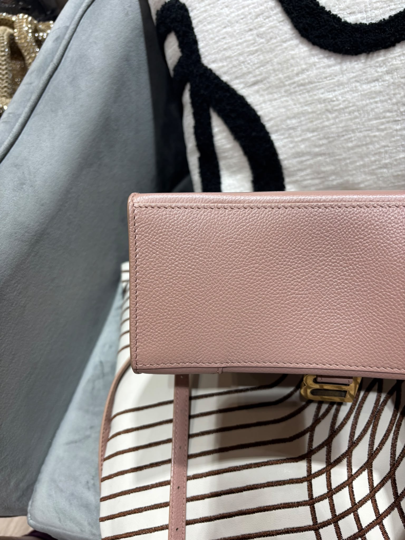 Balenciaga Nude Calfskin Hourglass 2 way bag 593546 100%Authentic, 98%New ✅Dust Bag