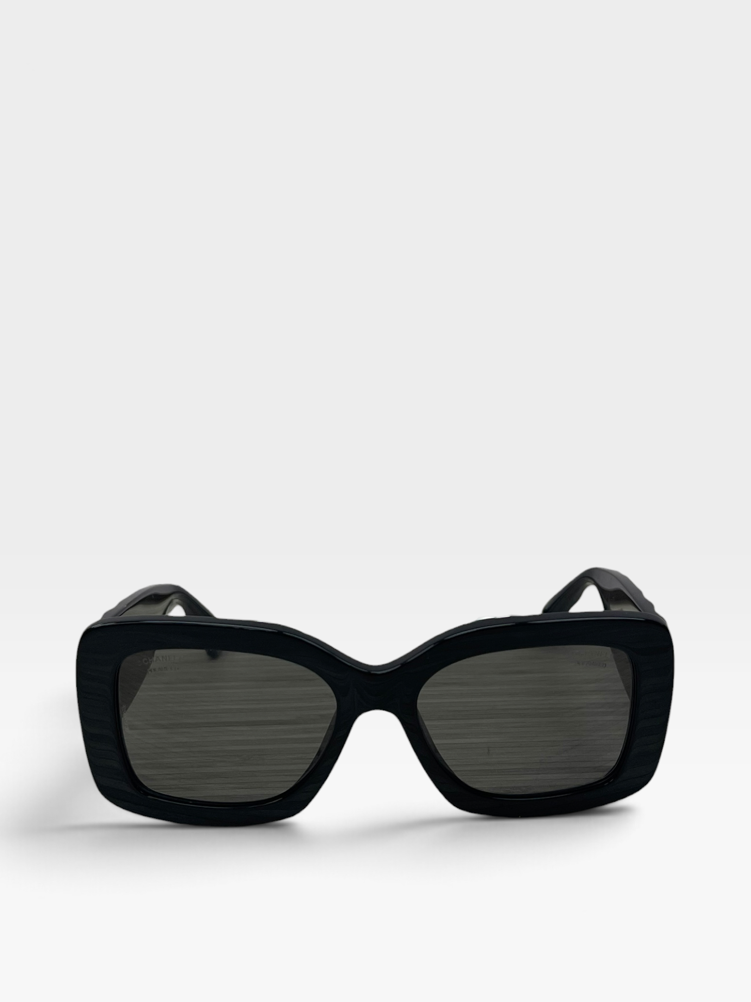 Pre-Owned CHANEL Sunglasses / Product Code: 090901
