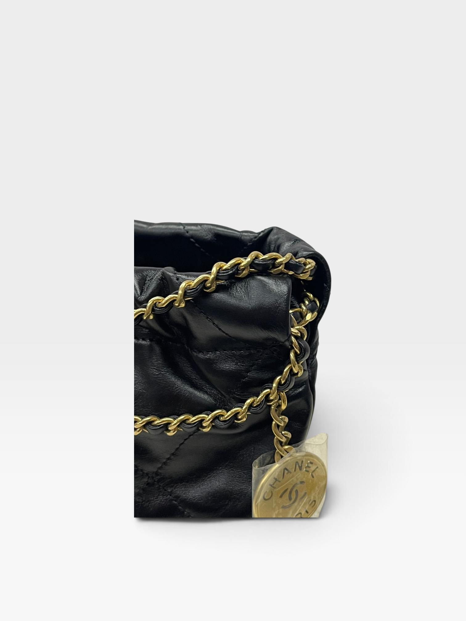 Pre-Owned CHANEL Mini 22 Bag / Product Code: K090419