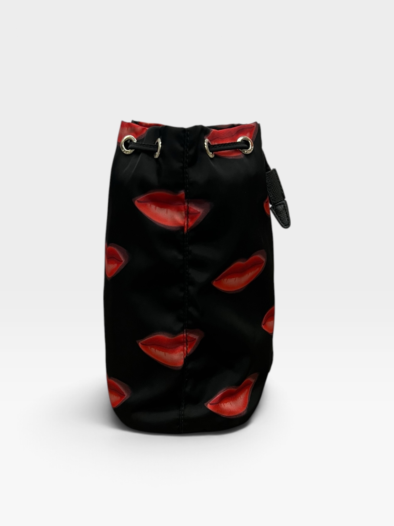 Pre-Owned Prada Tessuto Nylon Lips Print Bucket Wristlet /Product Code: 102804