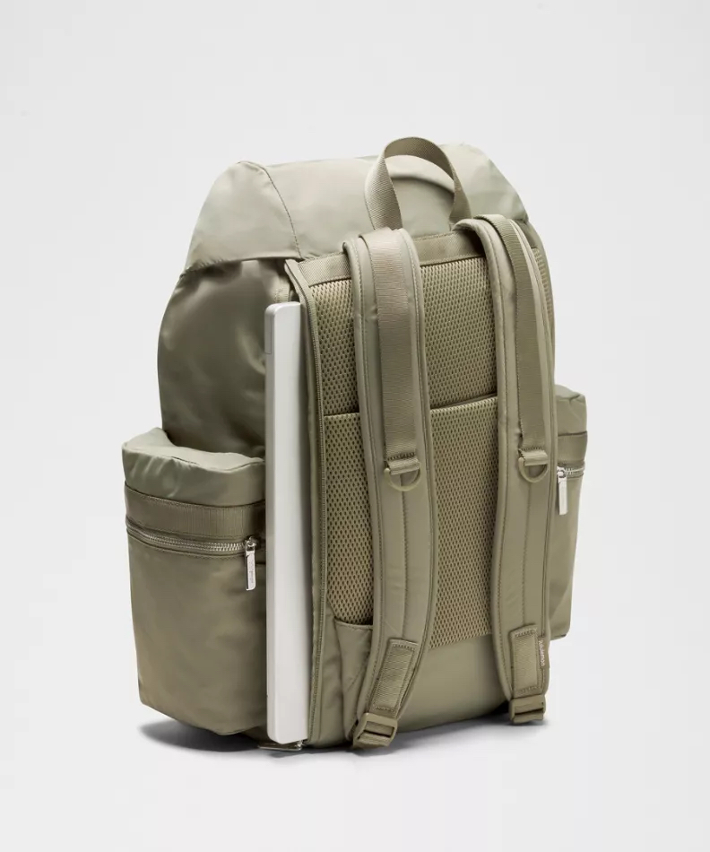 Lululemon Wunderlust Backpack 25L