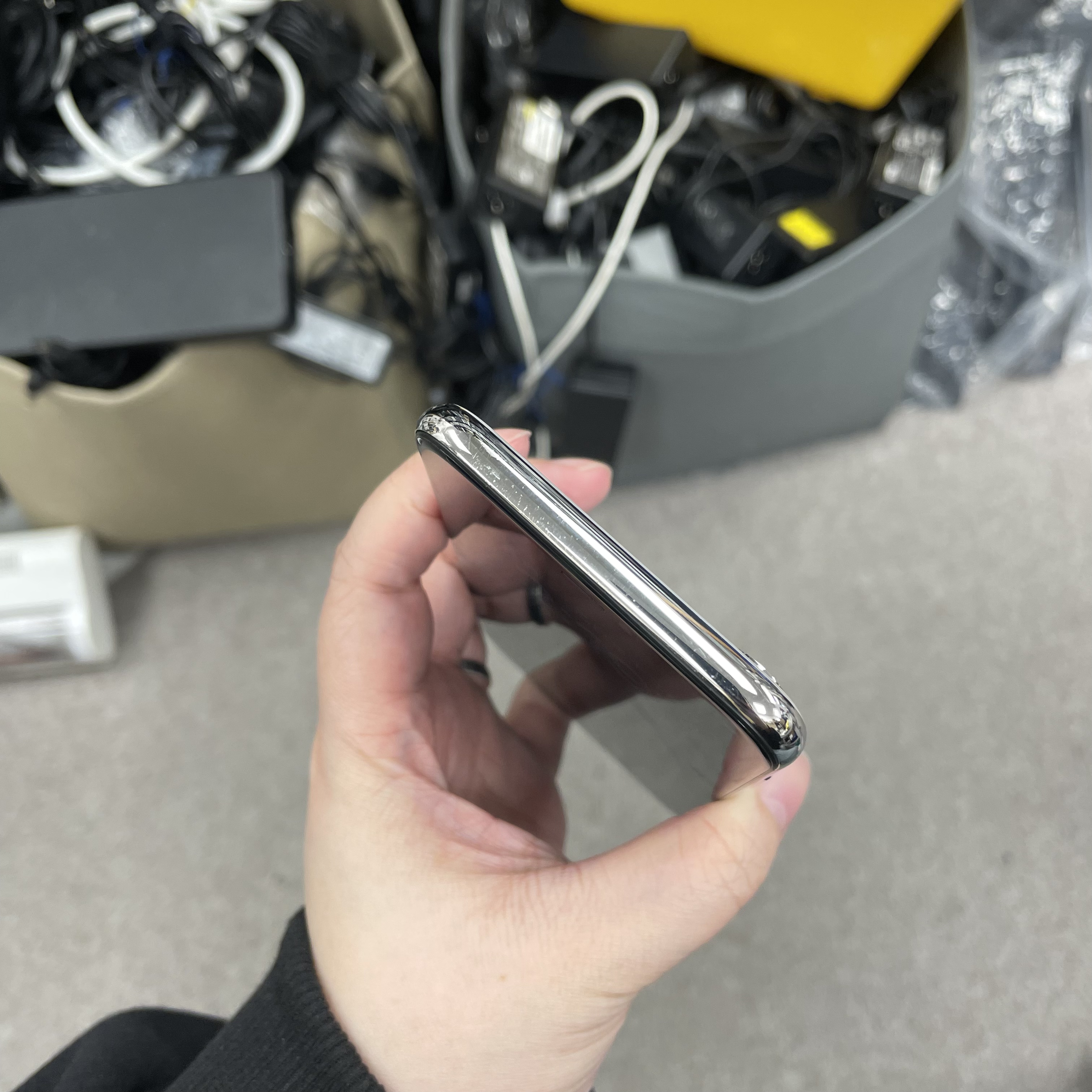 *5970 X 超靚機 256GB 電100 白色 white