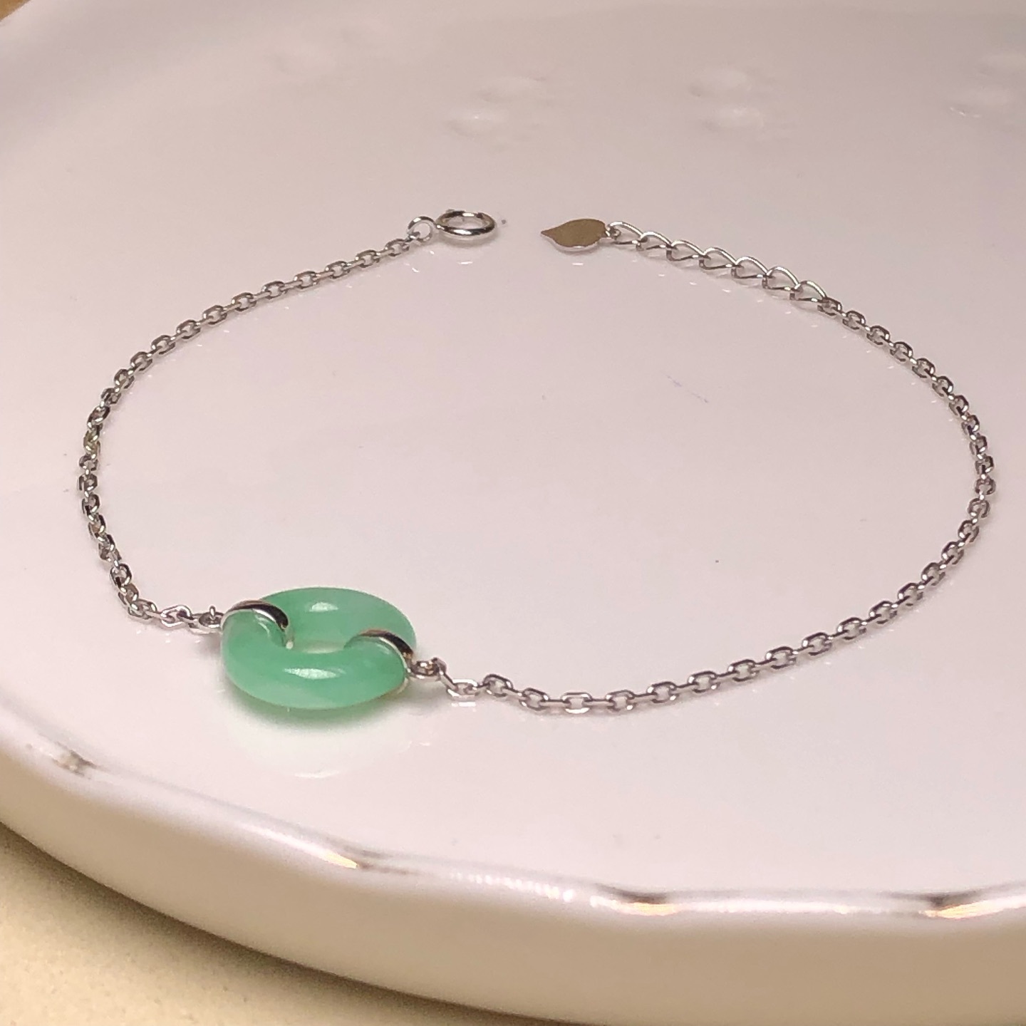 18K鉑金飄翠平安環手鏈