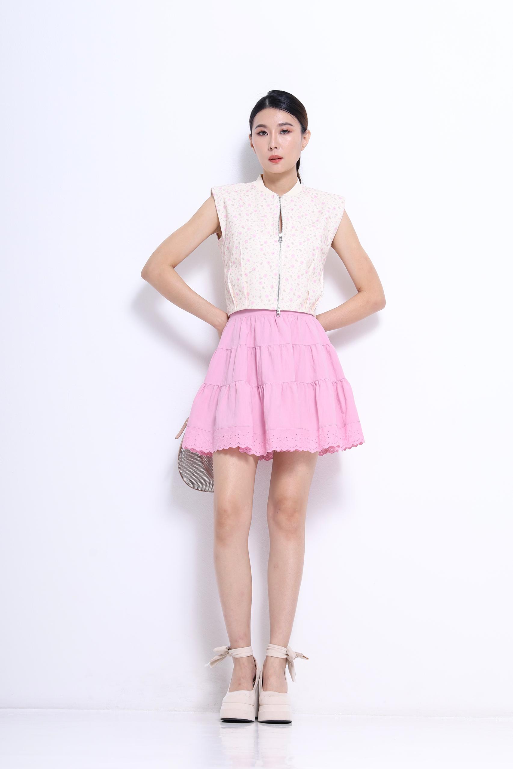 CS1406 Soft Bloom Tiered Mini Skirt