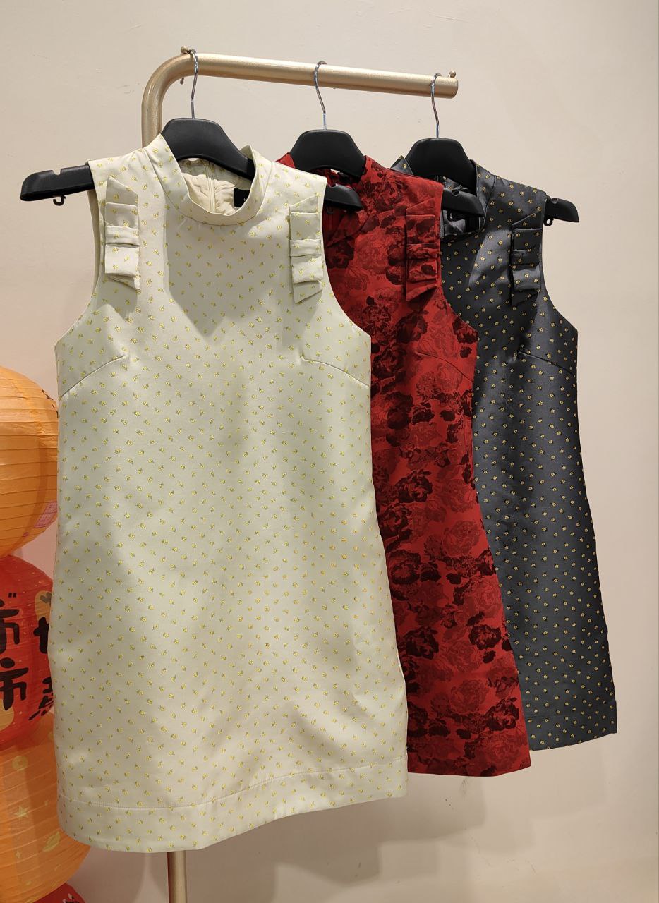 肩膀蝴蝶结🎀连身裙 2140