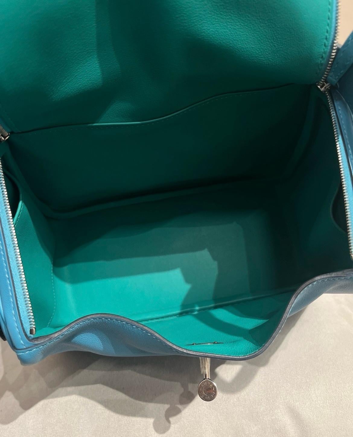 Hermes Lindy 26, Stamp D P3 Bleu Nord 北方藍100%Authentic,98%new  ✅dust bag ✅box