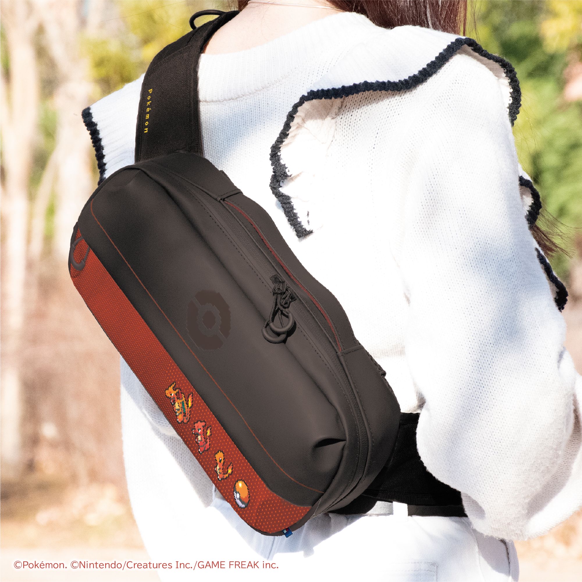 HORI NS2 單肩包 寶可夢像素風紅 (NSX-190)        HORI NS2  Shoulder Bag Pokémon Pixel Art Red (NSX-190)