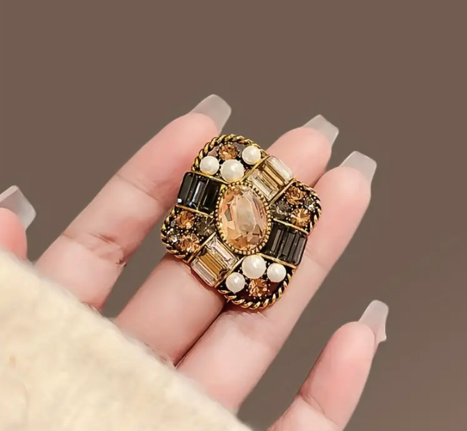 Geometric Brooch with Synthetic Zirconia & Pearl Accents 