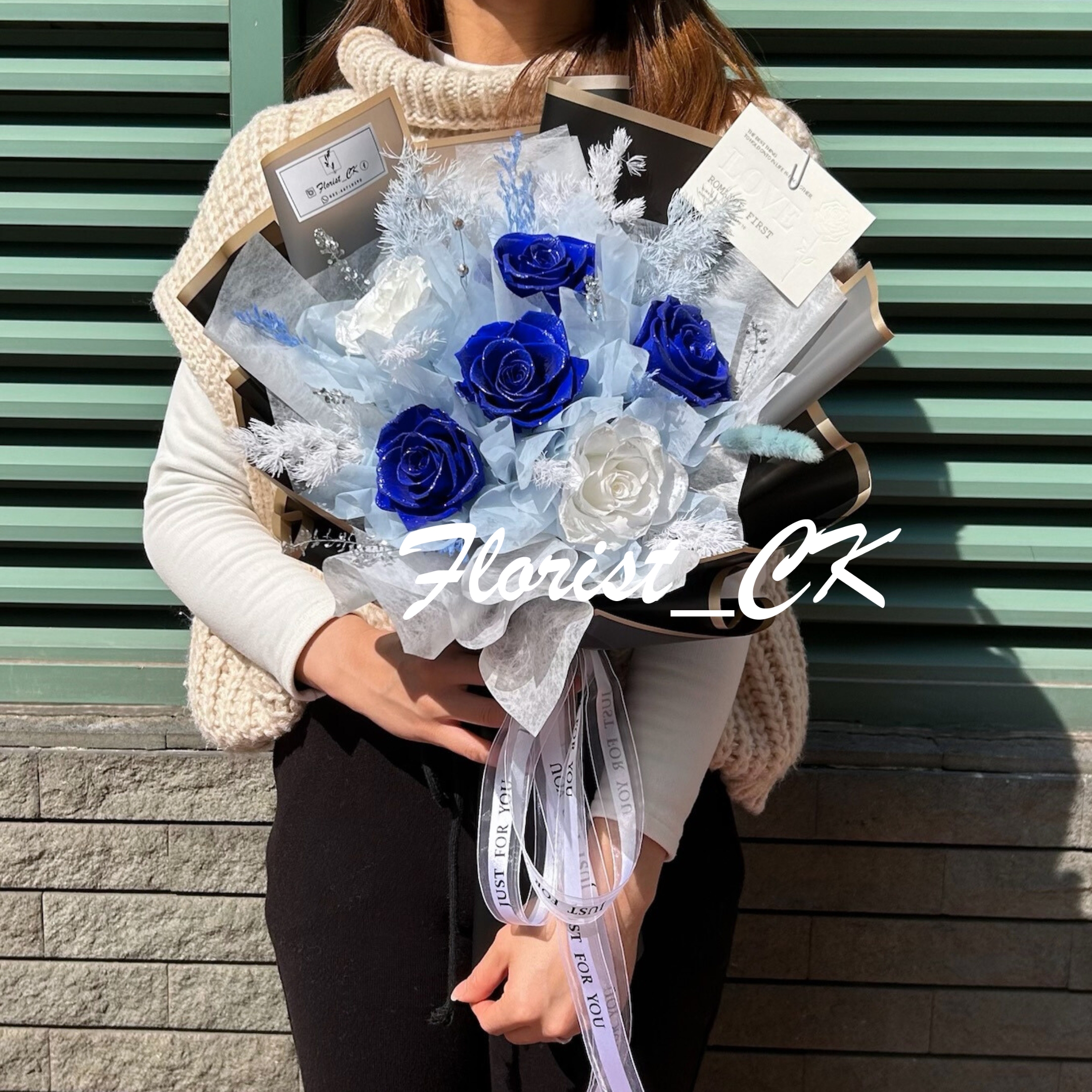 Bleu Perle｜永生玫瑰花束  (3 朵 / 6 朵 / 9 朵 / 12 朵； 預訂款)