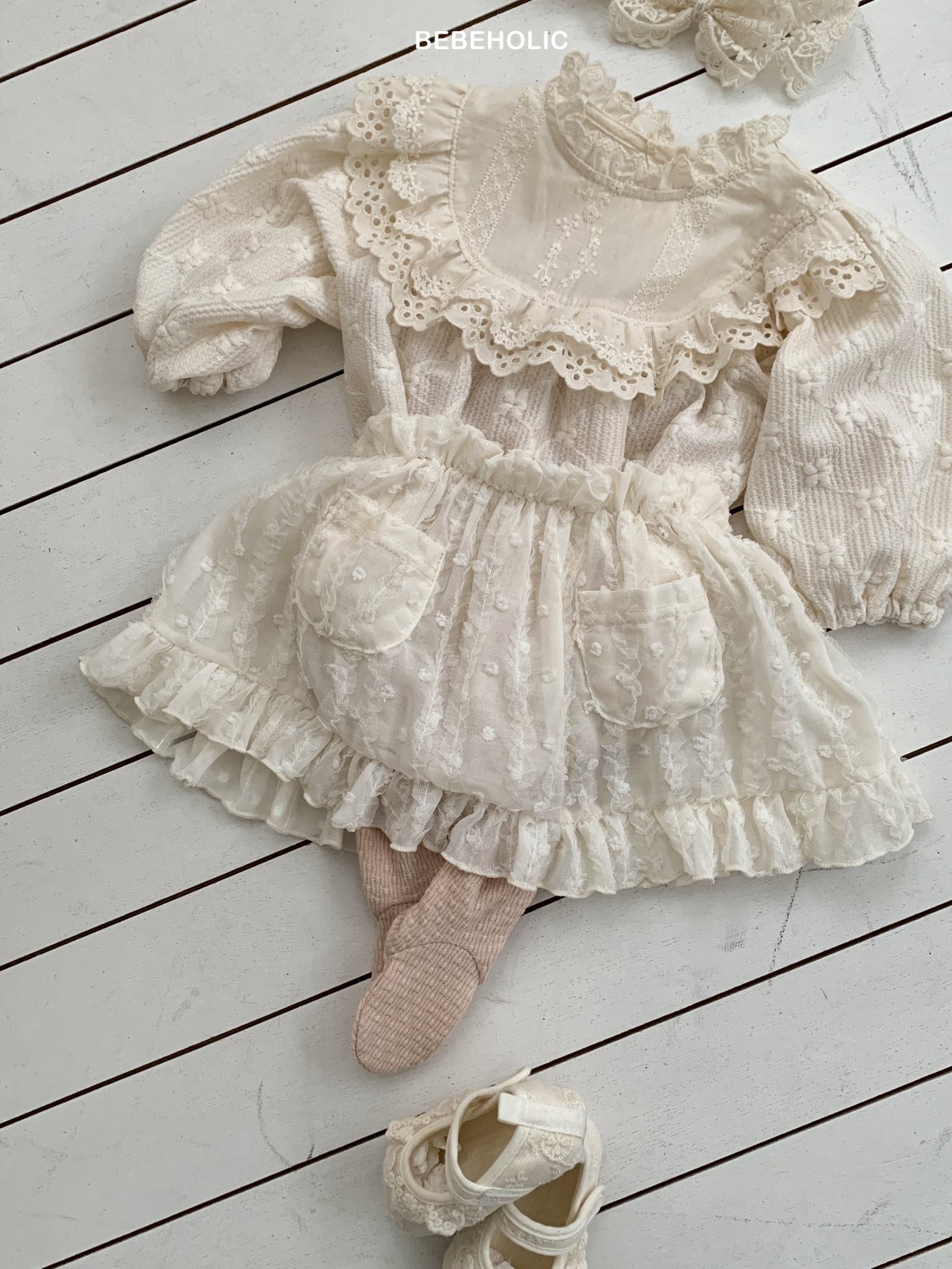 🌸預訂 韓國直送🌸🇰🇷BEBEHOLIC兩色法式絲帶蕾絲半身裙