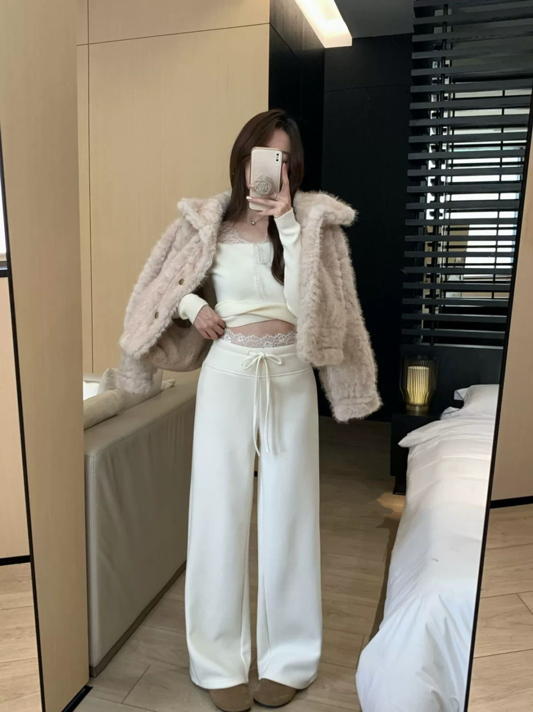 4568 Lace Waist Pants"奶白色蕾丝腰休闲裤"