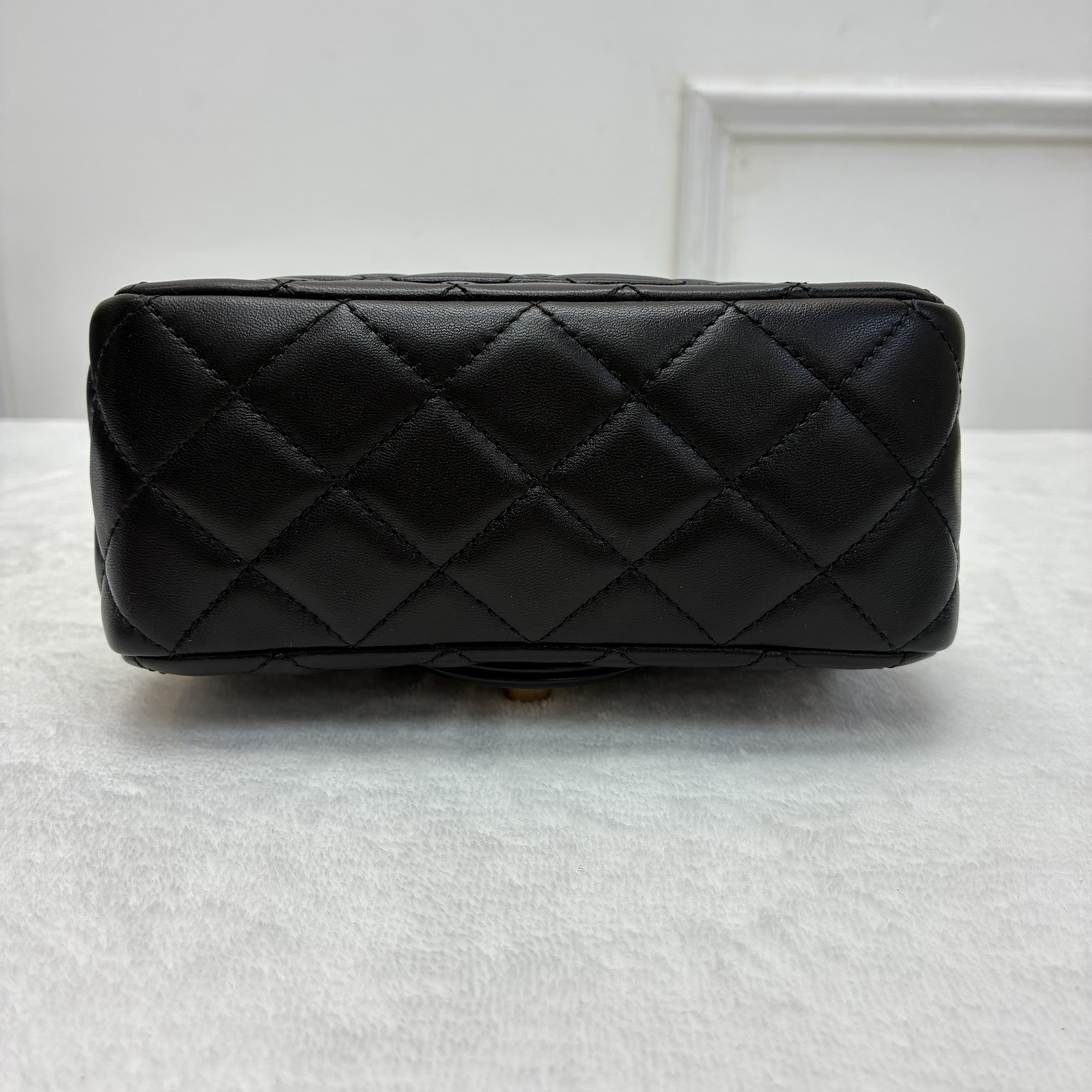 Full set Chanel淡金扣金球Mini
