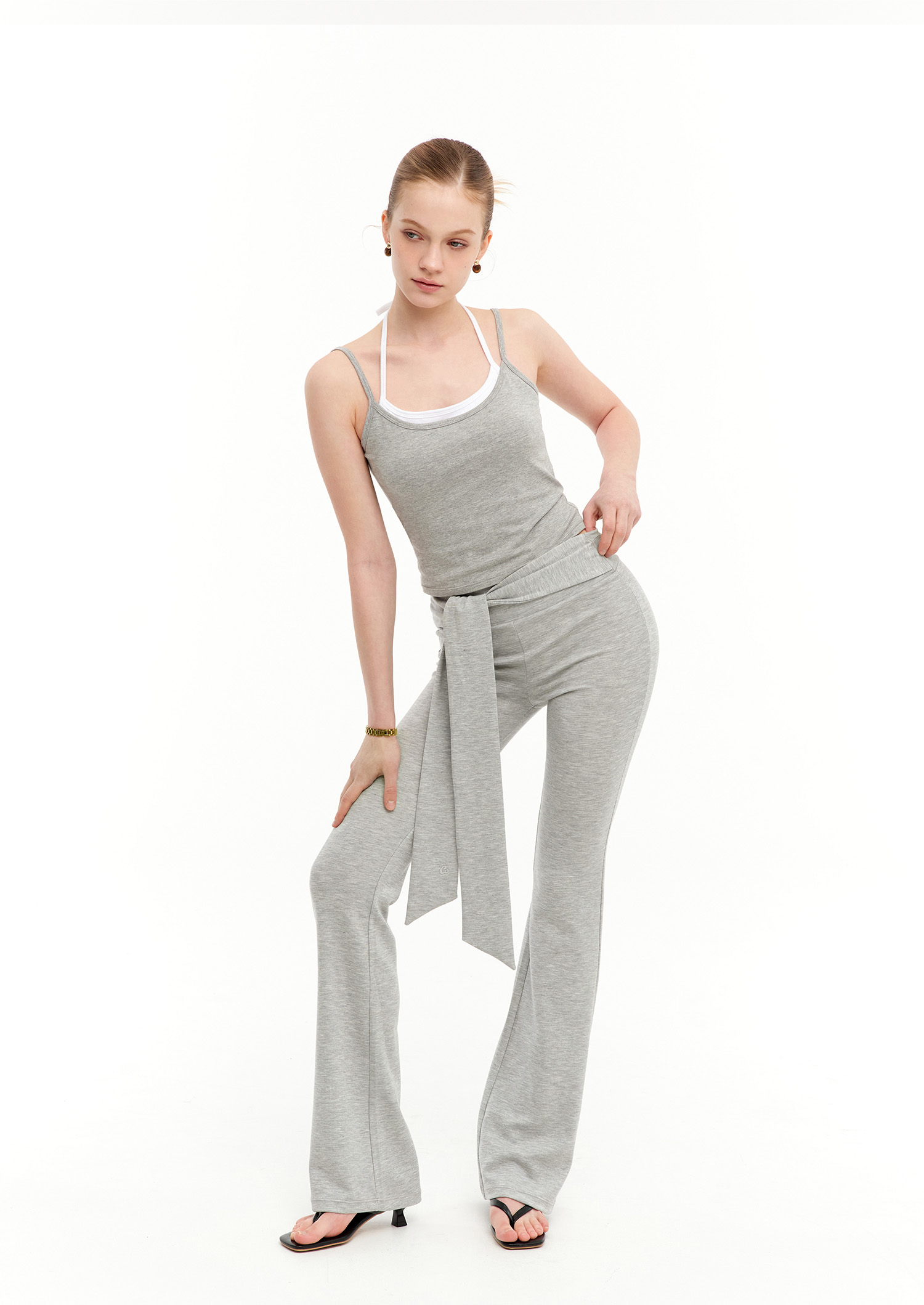 預購_Shirring Bootcut Sweat Pants by Conch
