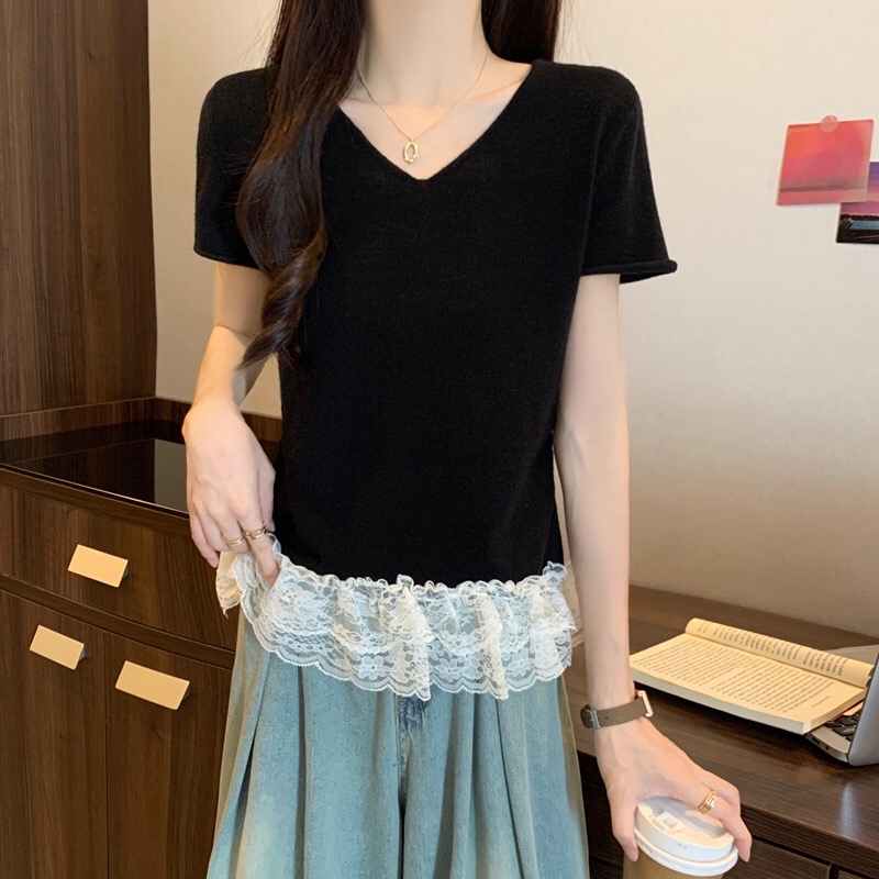 B244(940) 韩系甜美风V领拼接下摆双层白蕾丝黑针织上衣