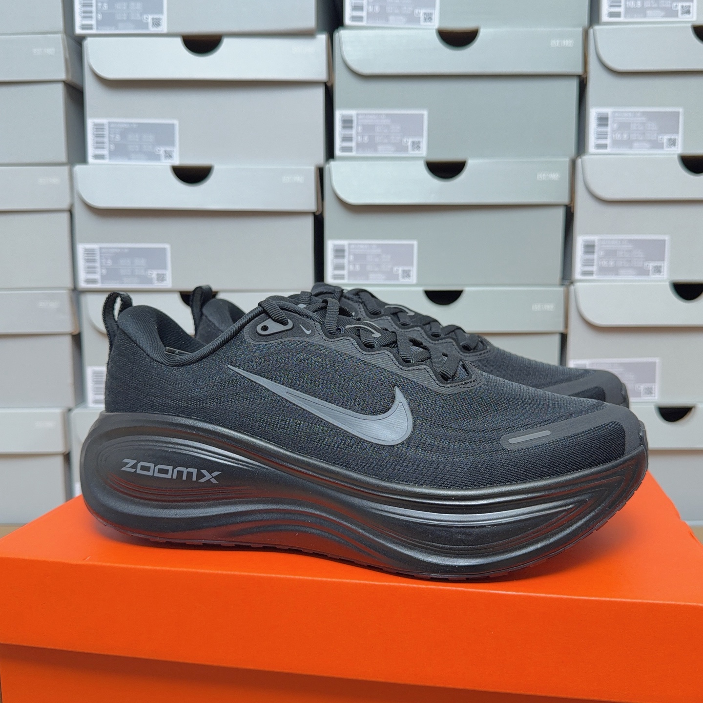 Nike Vomero Plus HV8150-003