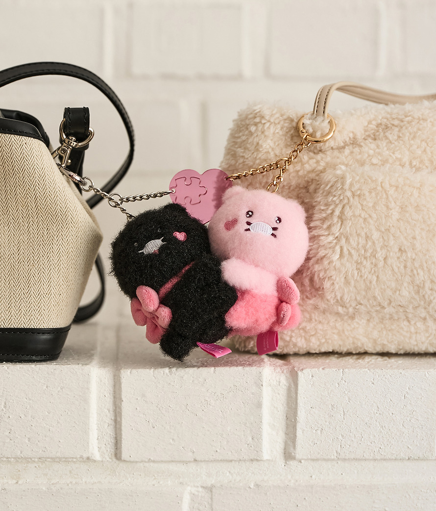 黑色 粉紅 春植 公仔鎖匙扣 (一套兩個)