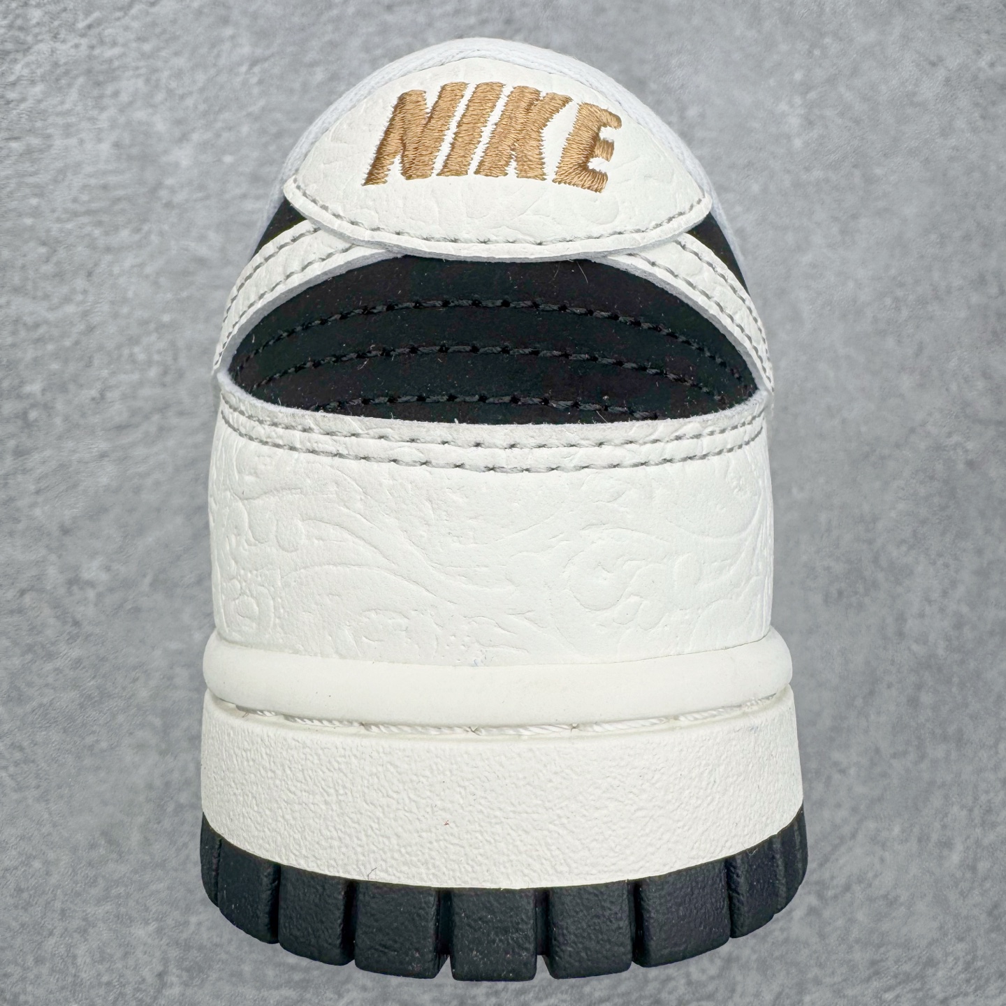 Nike SB Dunk Low IF3944-001 