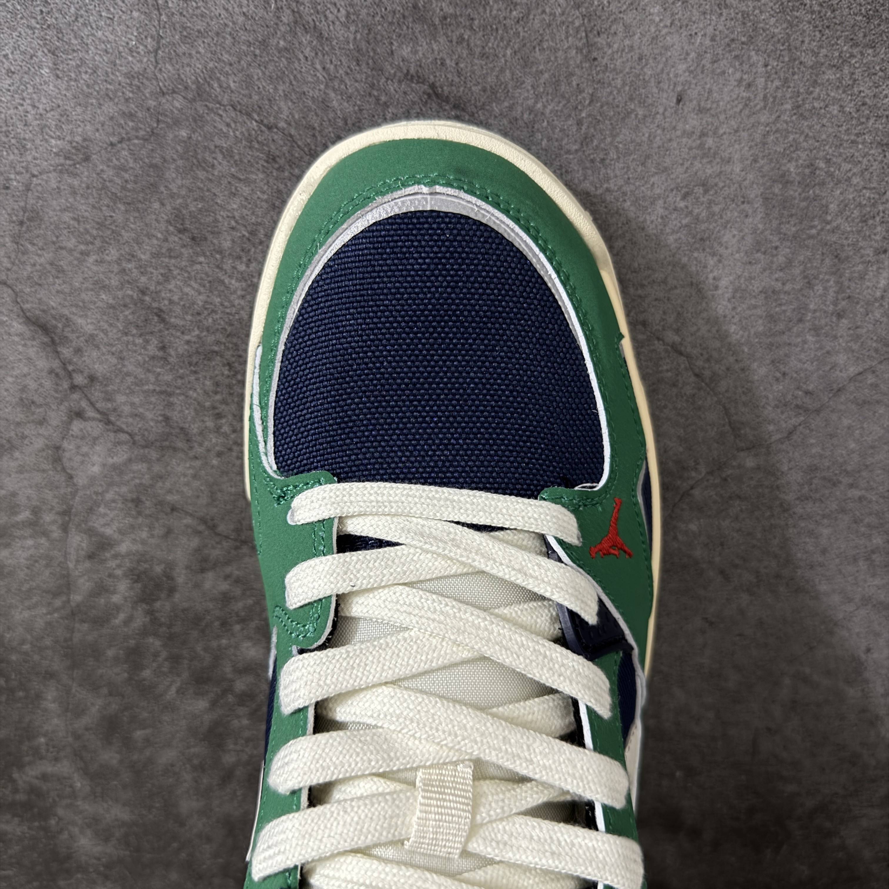 Nike Jordan CMFT Era HJ6777-400