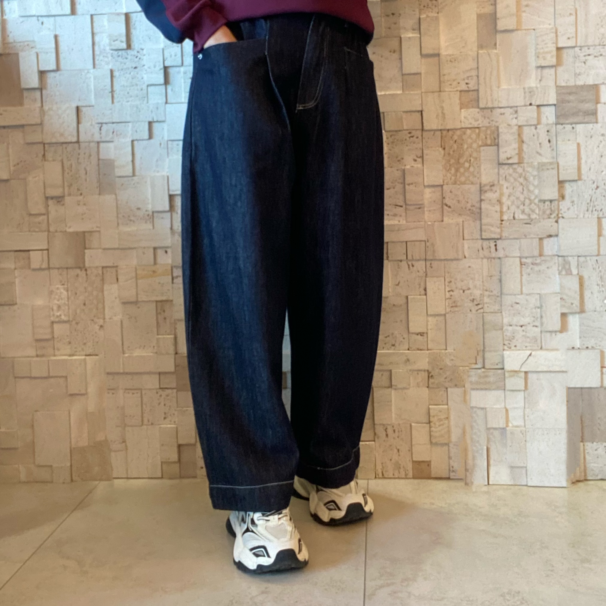 B00558 闊身牛仔布褲