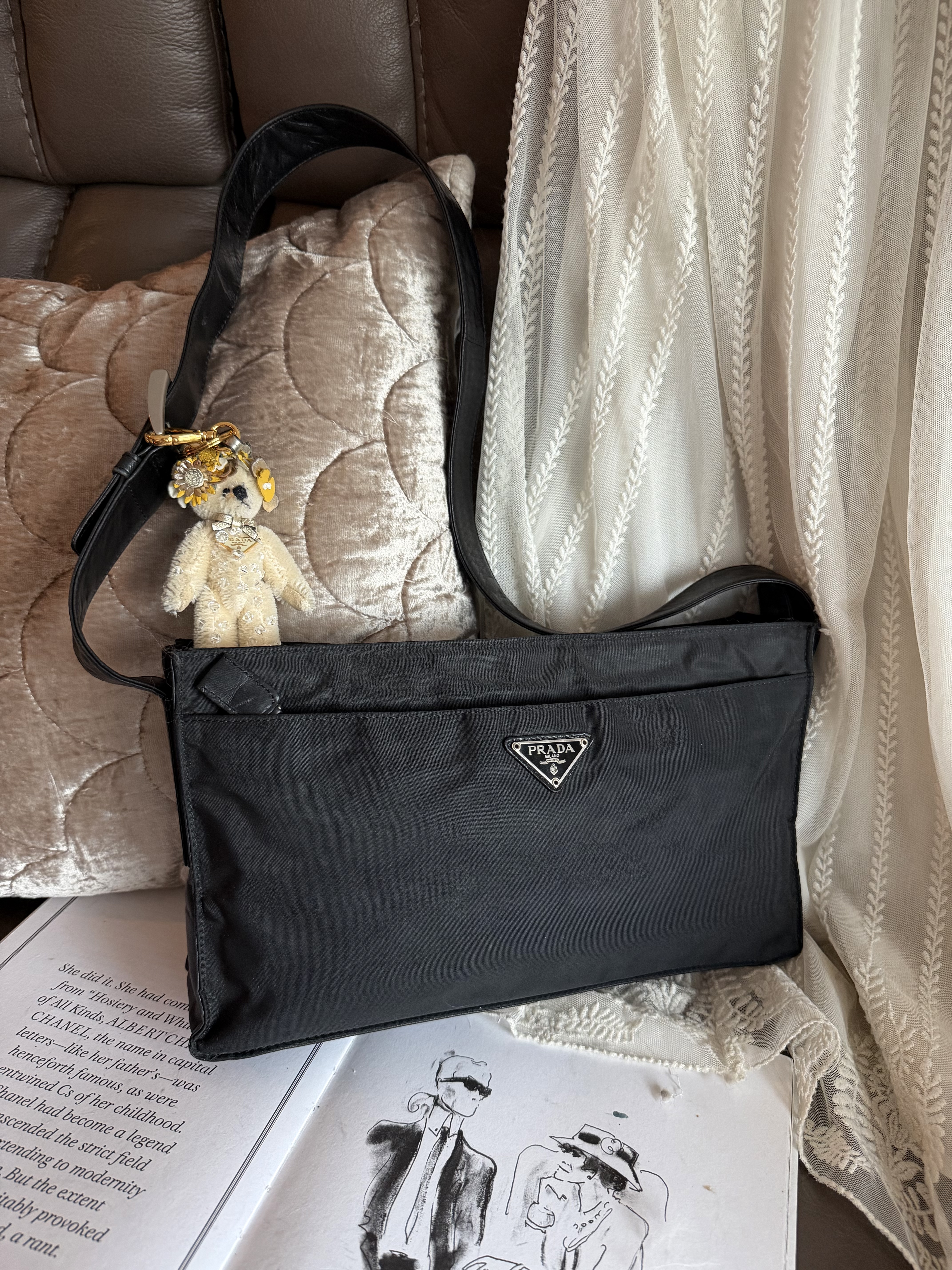 prada黑色 re nylon black leather bag 