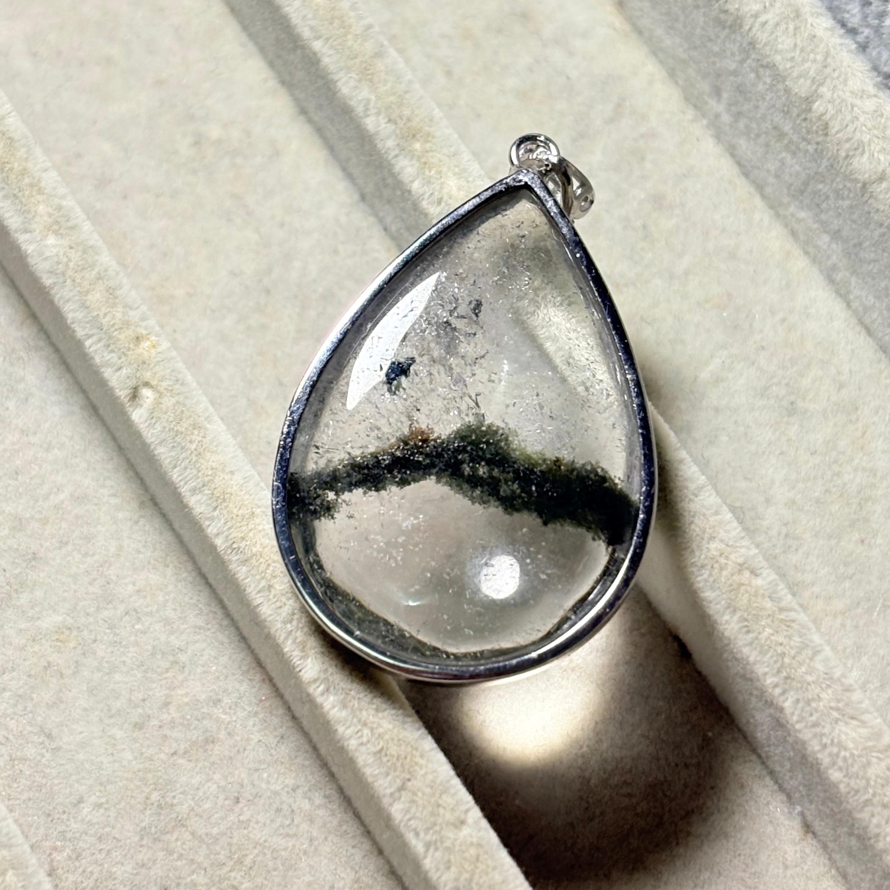 綠幽靈吊墜 重9.69克 （附送證書）No19-5842