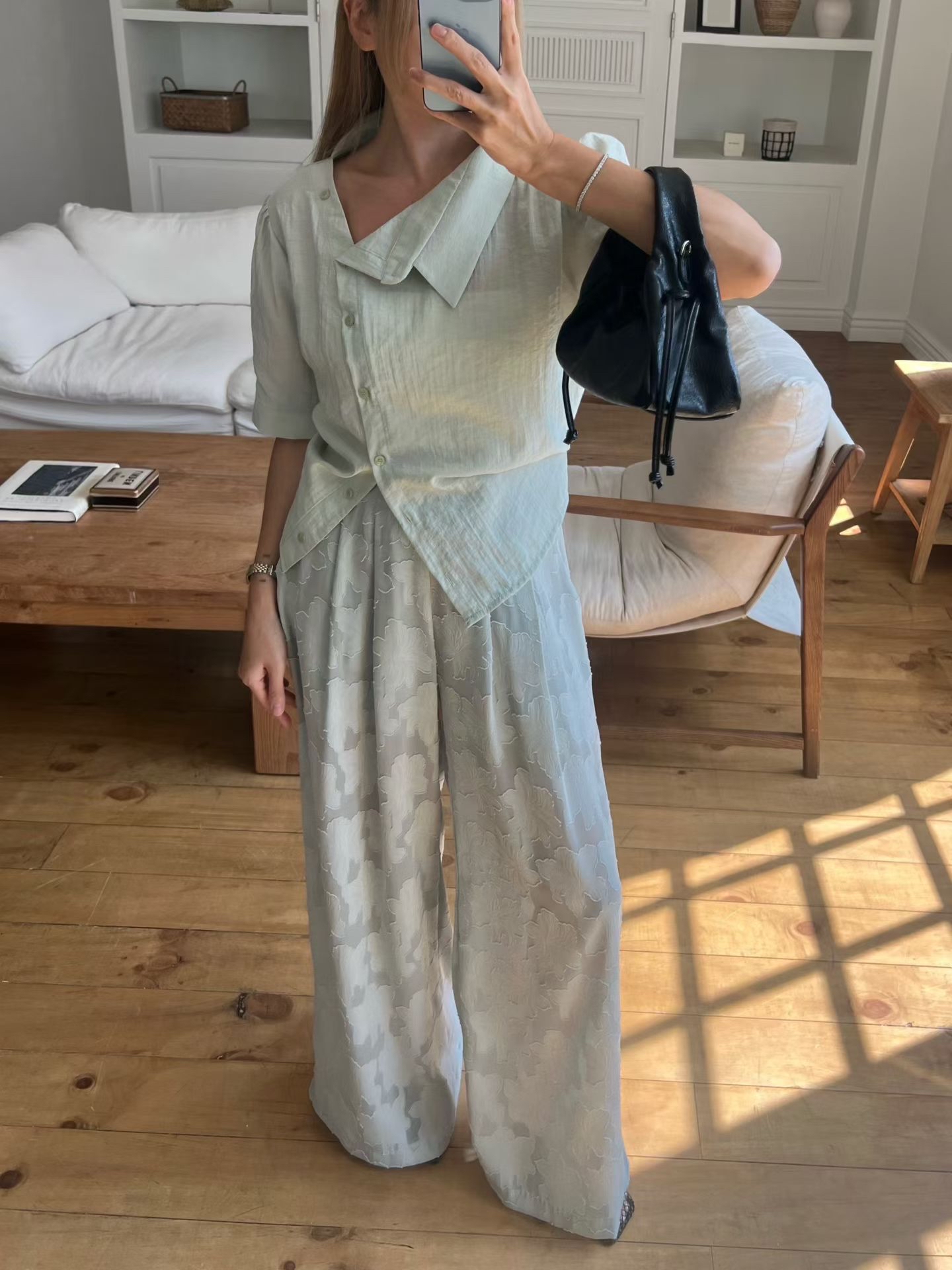 B10 斜襟排釦設計感短袖襯