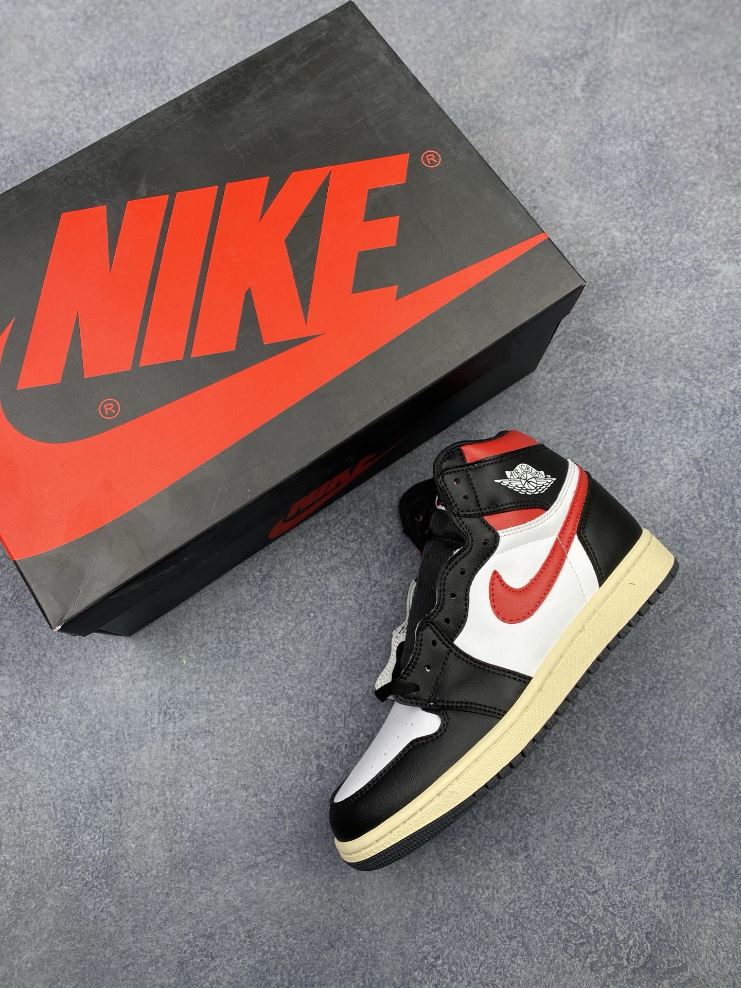 Nike Air Jordan 1 Retro High OG