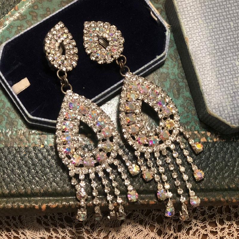 C.a. 1980s Sparkling Aurora borealis Chandelier Statement Cocktail Clip Earrings (MT1765)
