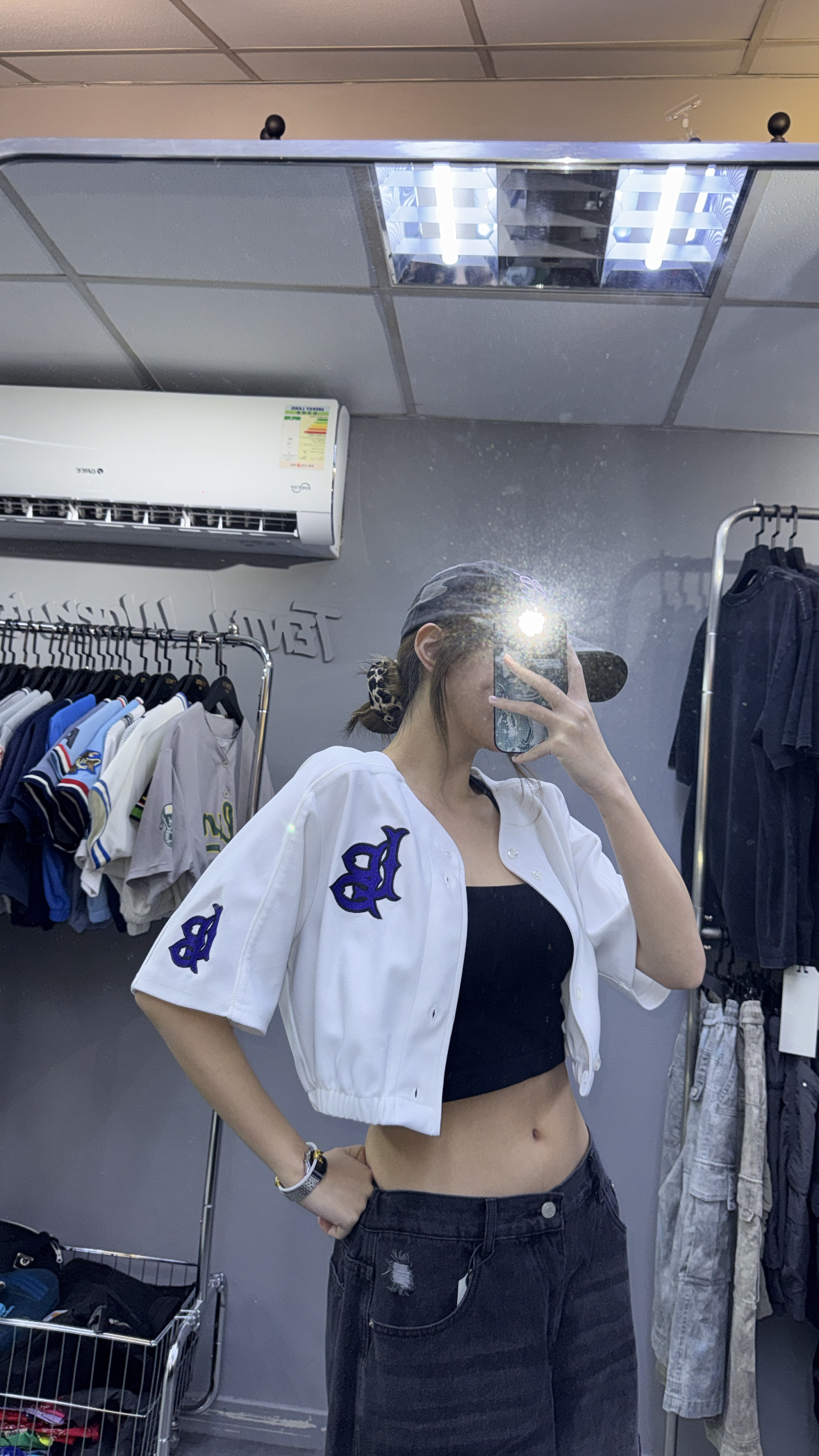 Remake Baseball Crop Top -白底紫刺繡