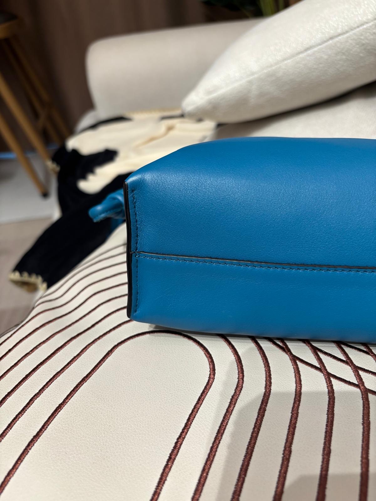 Loewe Flamenco Bag Calfskin 100%Authentic, 98%New ✅Tag✅Dust bag