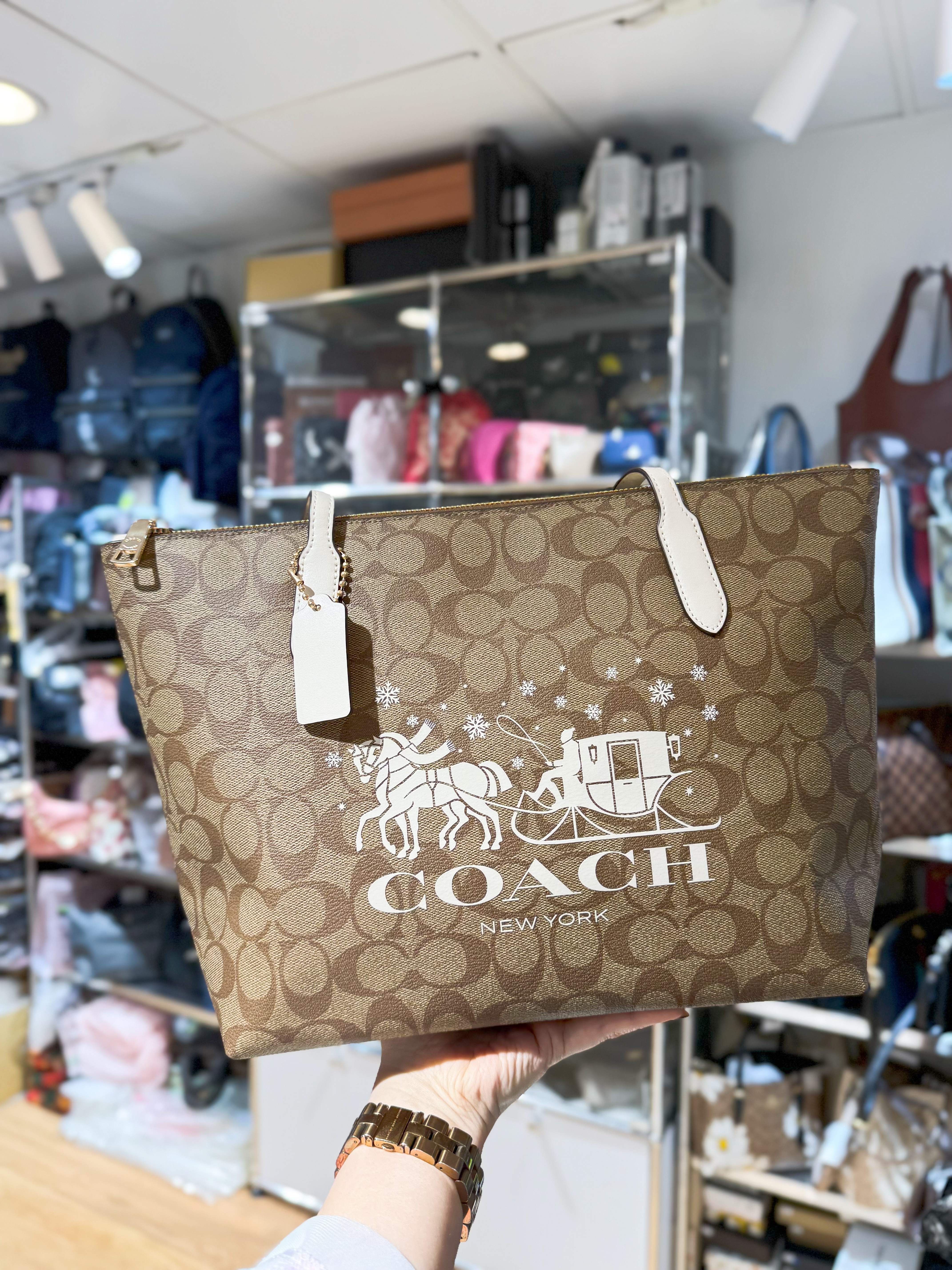Coach top zip tote logo/m/horse