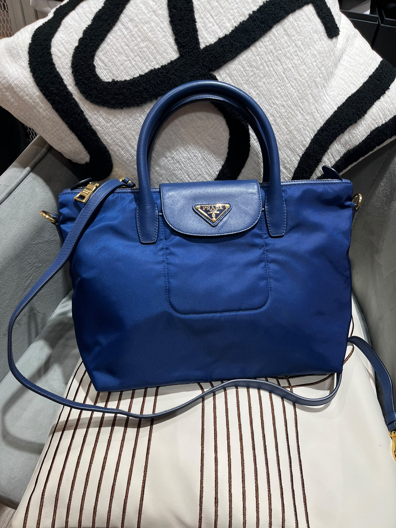 Prada Nylon 2way Bag 100%Authentic, 98%New ✅Dust bag
