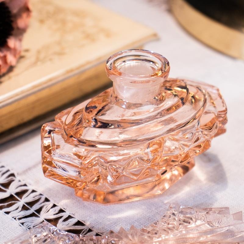 1960s Czechoslovakia Art Deco Inspired-Pattern Pressed Glass Vanity Perfume Bottle - Peach Pink(MW013)