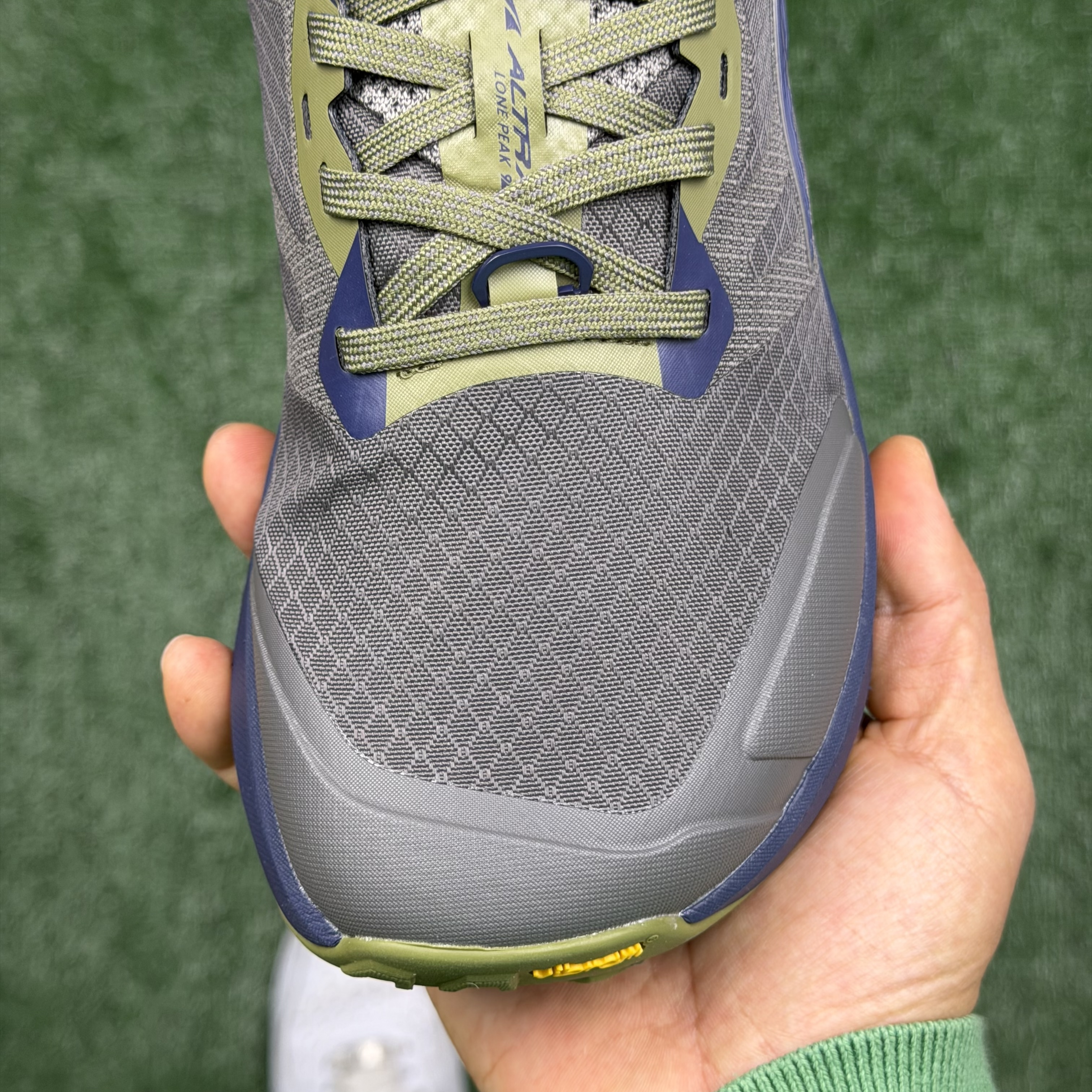 Altra Lone Peak 9+ 