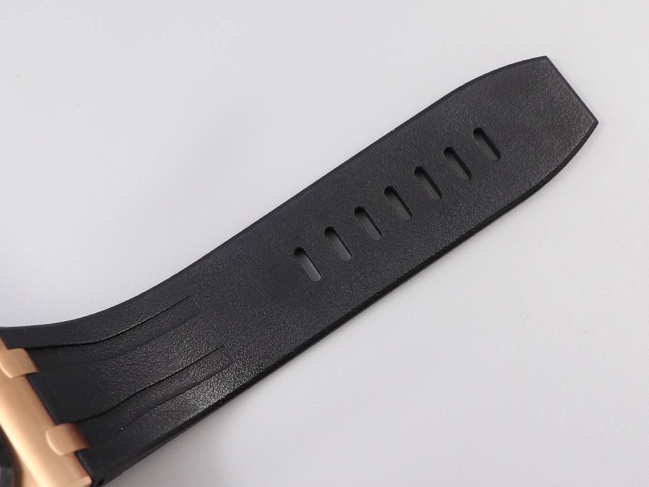 A P26400 马会女王杯限量版 皇家橡树 锻造碳 搭载复刻原版CAL.3126机芯 直径44mm 🔥市面上最顶级版本的超级复刻🔥💯