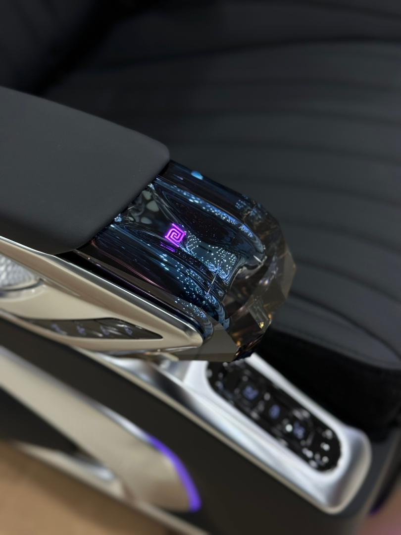 HIACE CRYSTAL 4.0 PILOT SEAT / UNI-ST-6002-HY