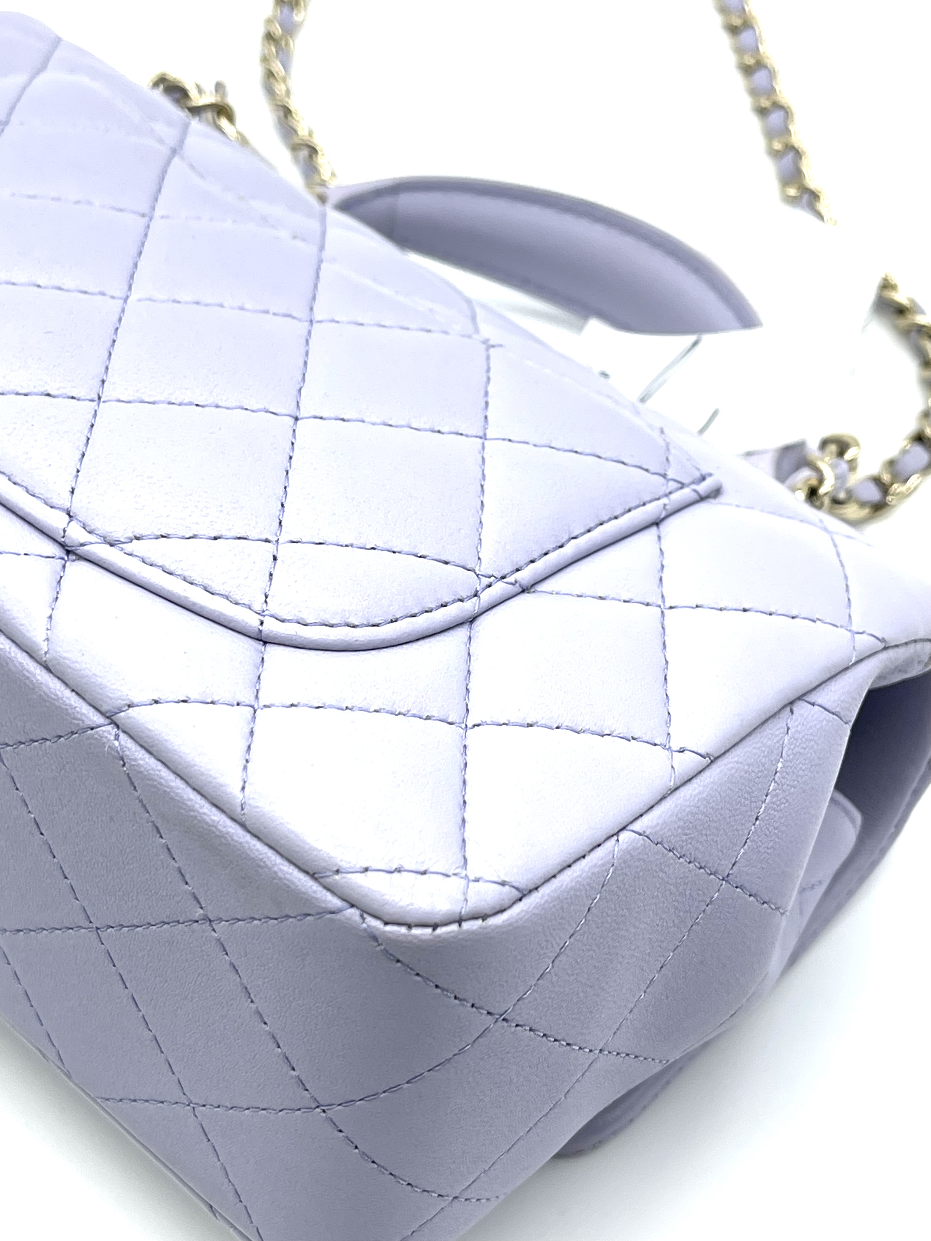 Pre-owned Chanel Mini flap / Product Code: 26032303