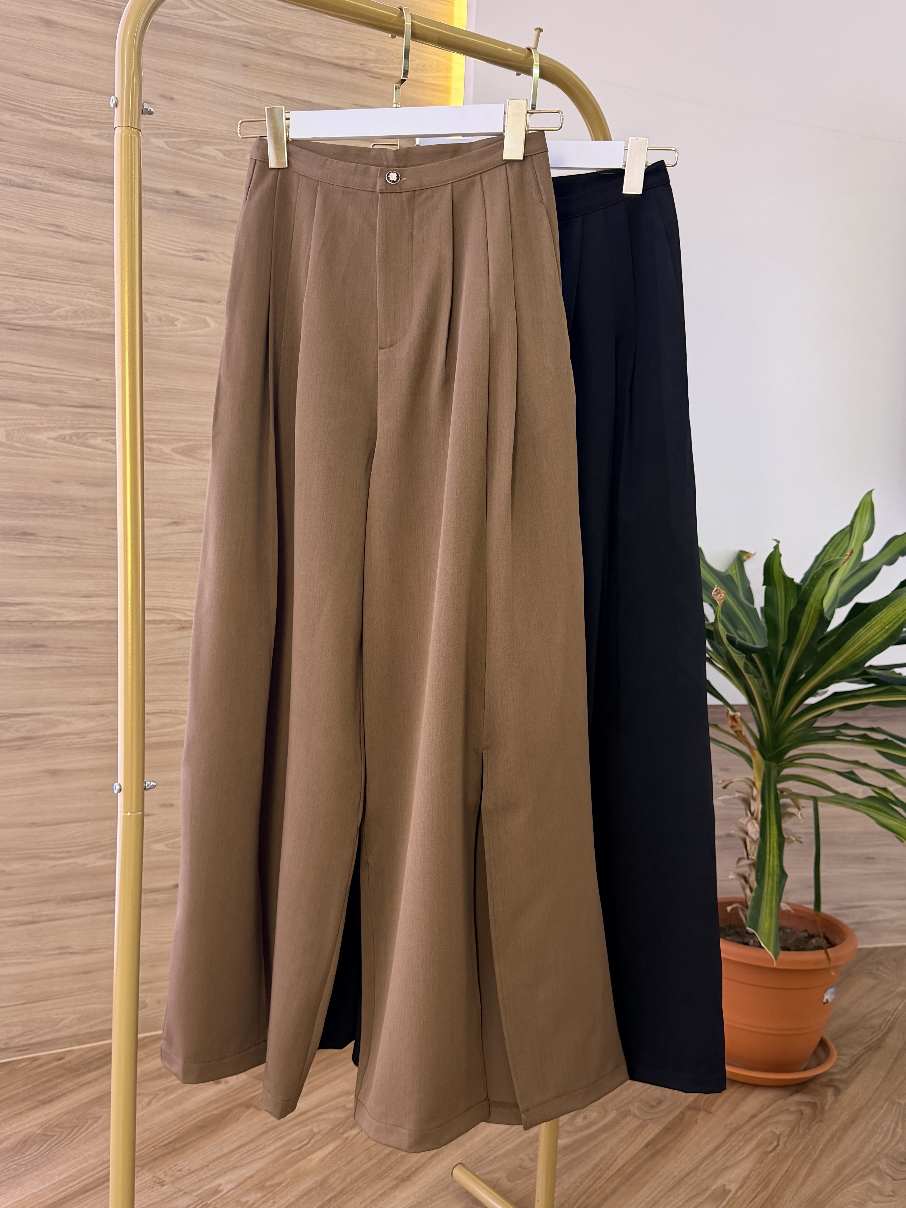 Sophia Wide-Leg Pant